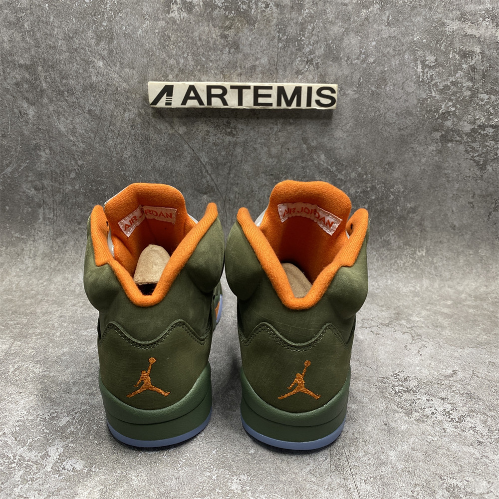 AIR JORDAN 5 RETRO