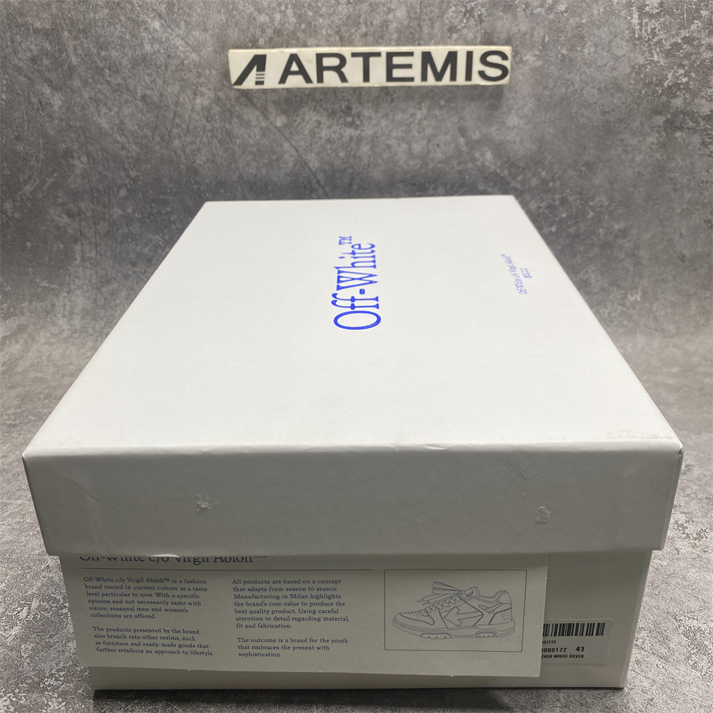 OFF-WHITE OUT OF OFFICE