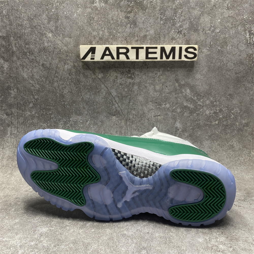 AIR JORDAN 11 RETRO LOW Green