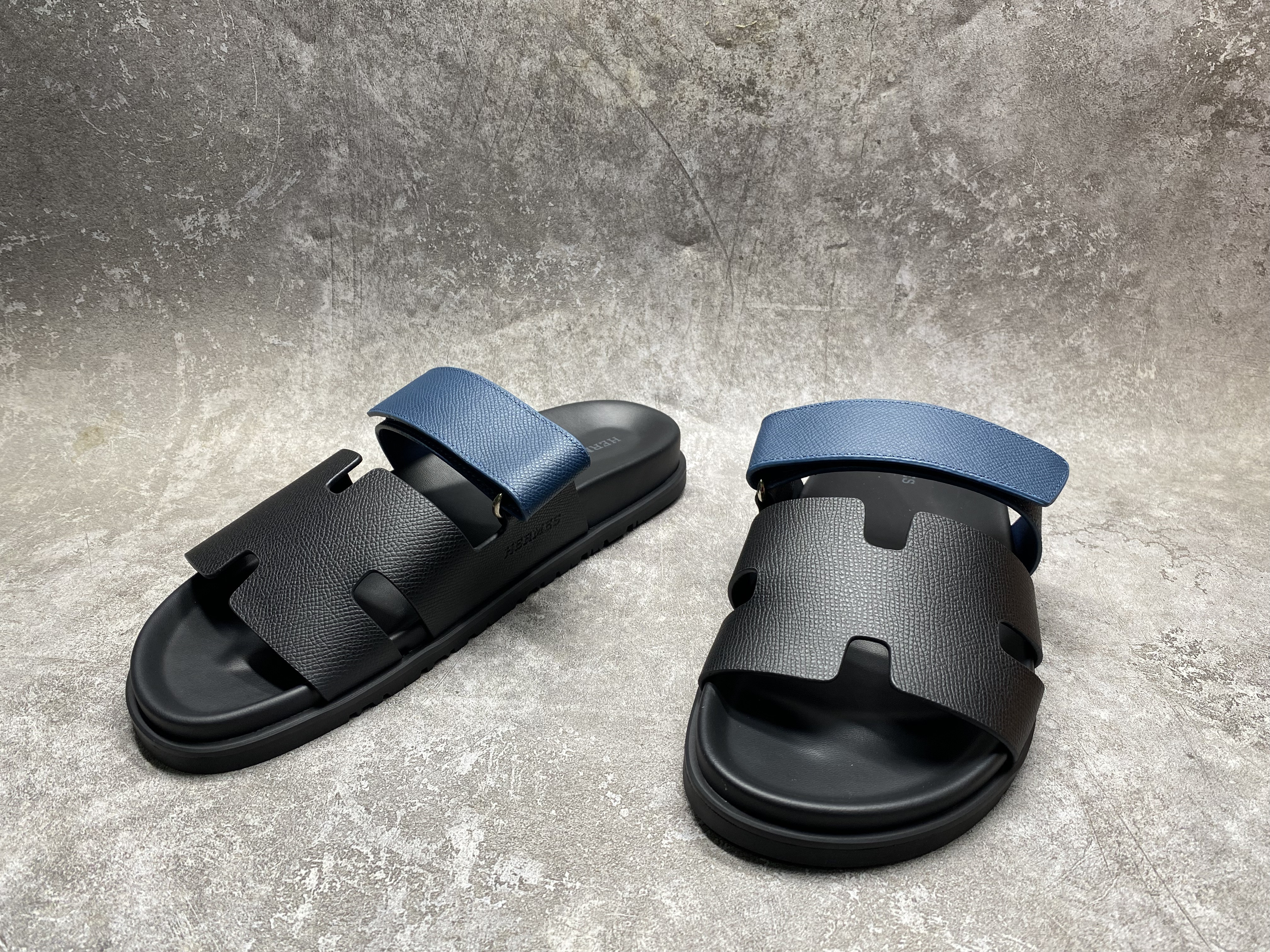 ua H**me5 chypre sandal