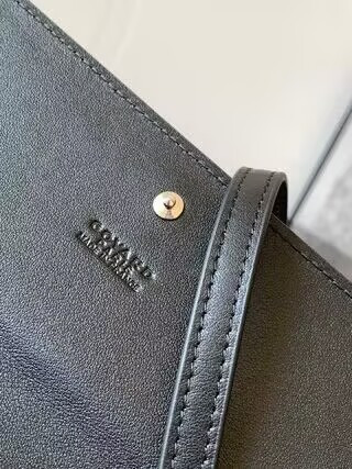 Go*ard varenne continental wallet 19x 3.3x 12cm