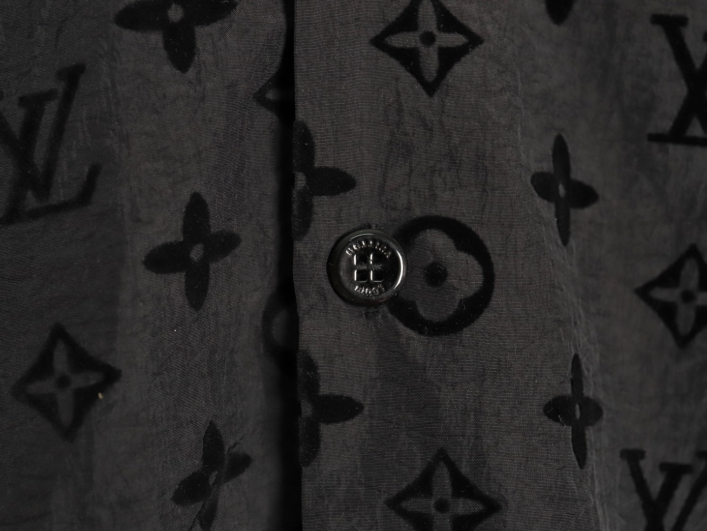 l0*is V*t0n lv 25ss short-sleeved shirts