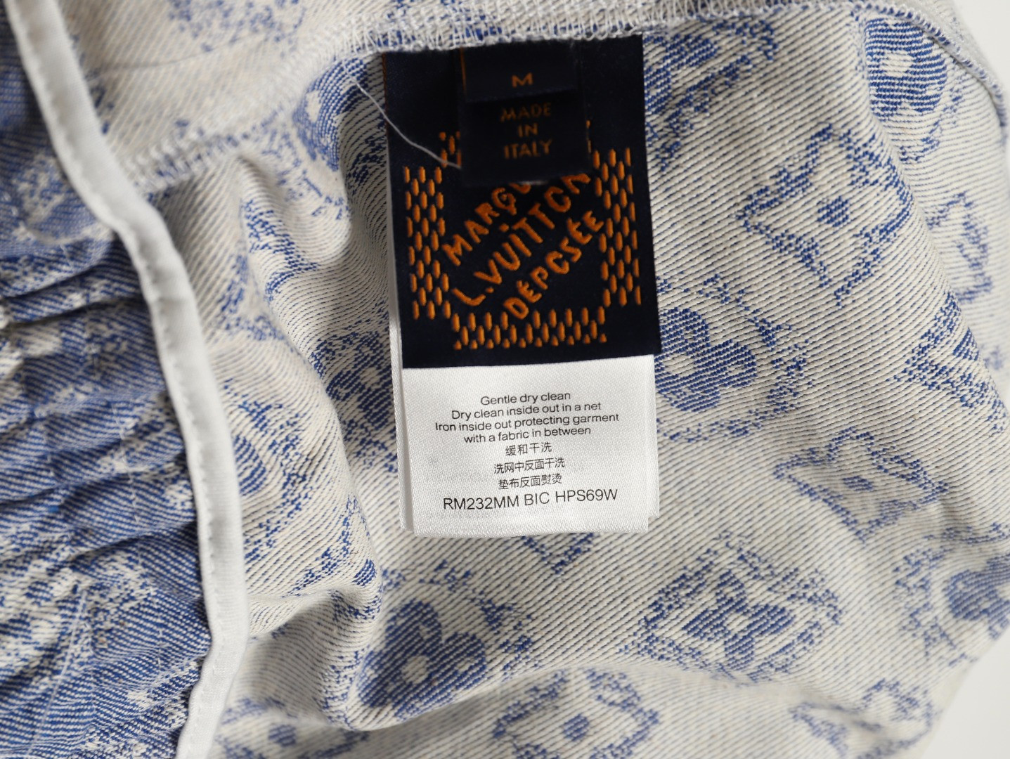 l0*is V*t0n lv shorts