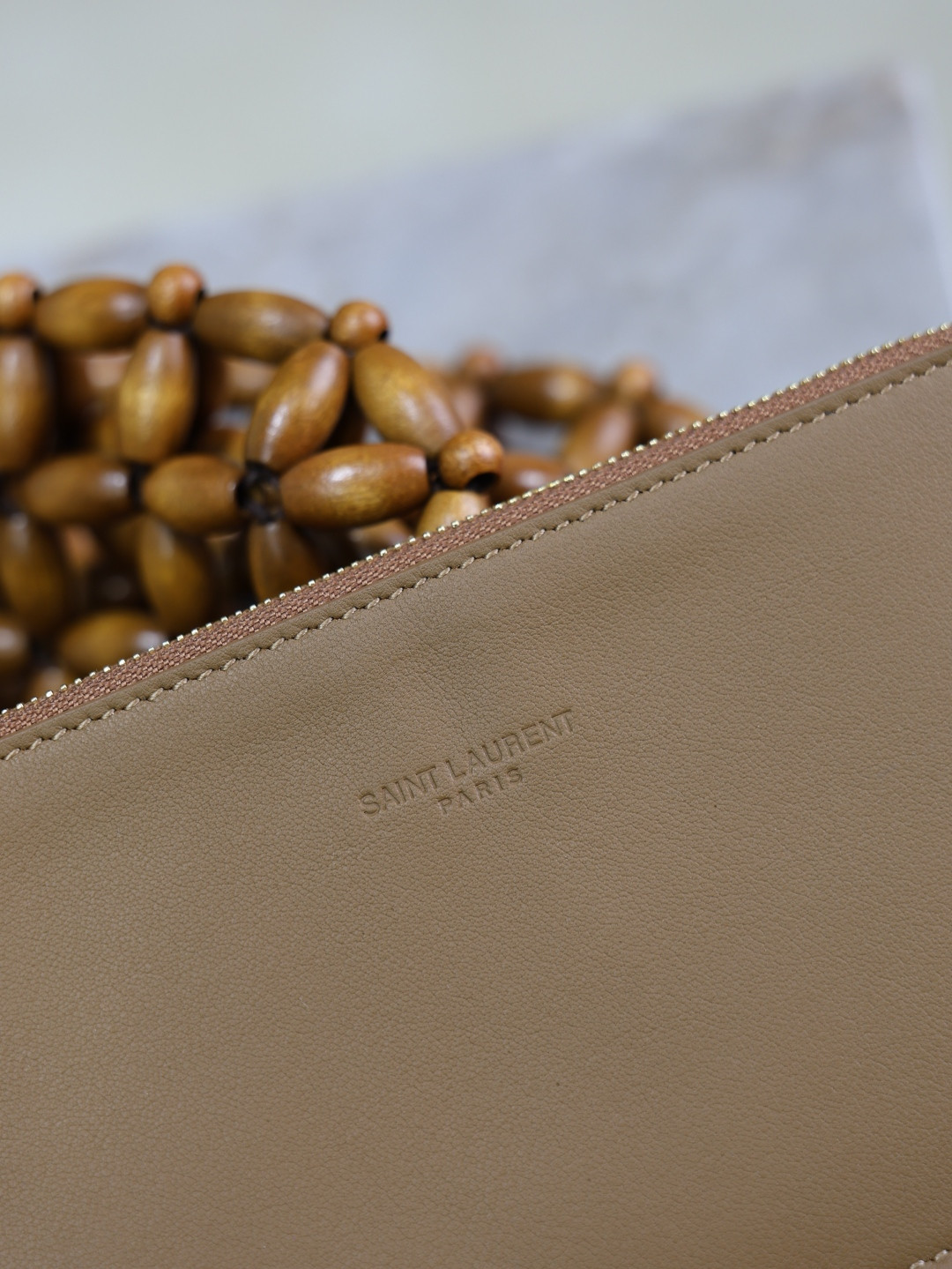 Y*L le 5 à 7 large in wood beads 30x35x10cm