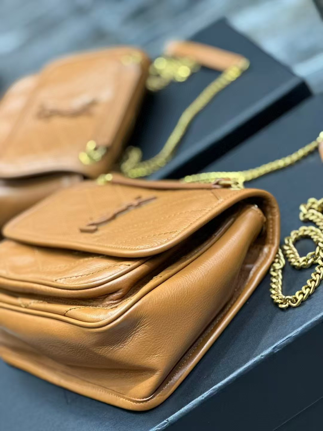 Y*L niki 21x16x7.5cm