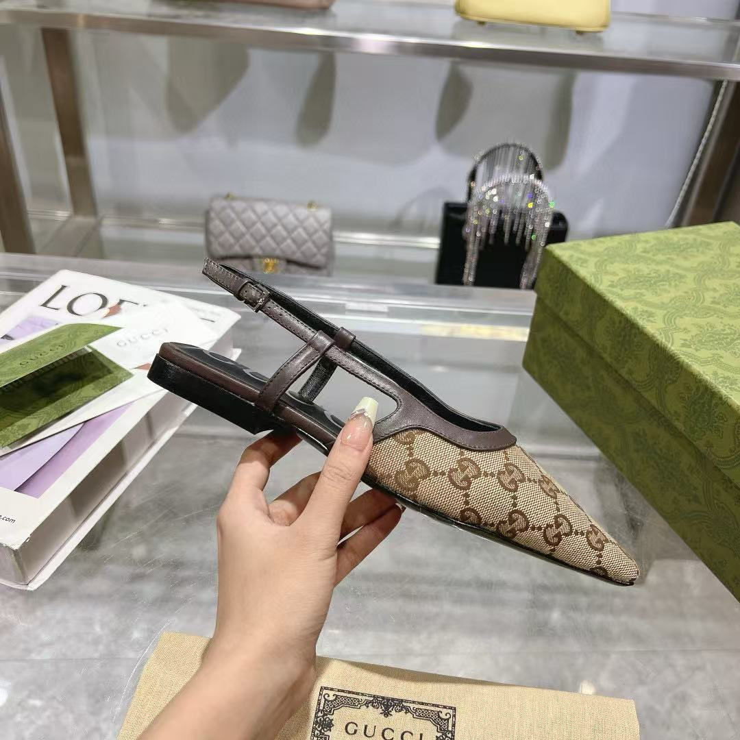 ua G*u*i demi slingback flat