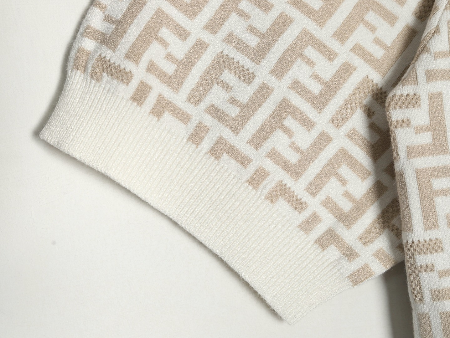 F**di fd knitting short-sleeved