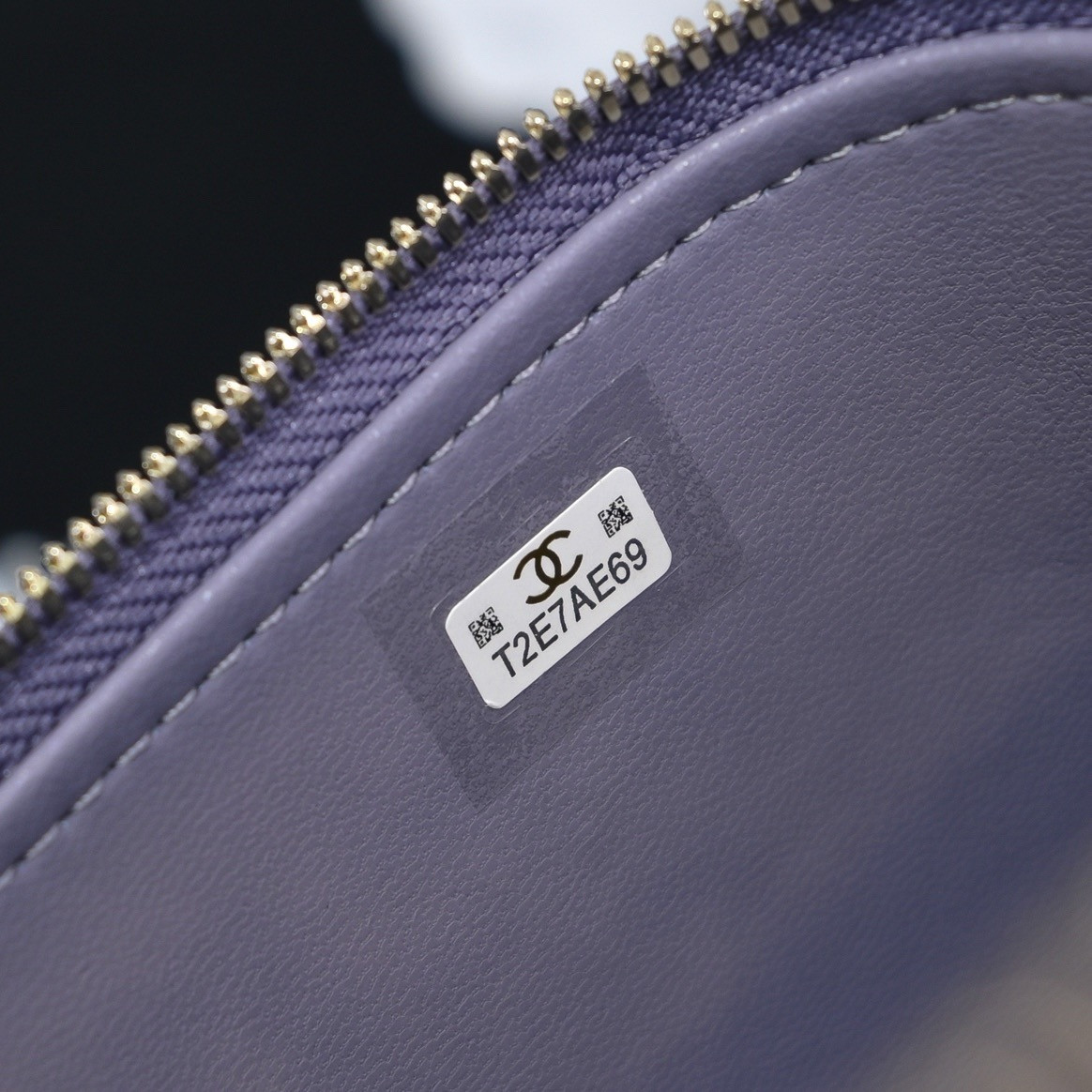 Ch*el clutch with chain 9.5x17x 8cm