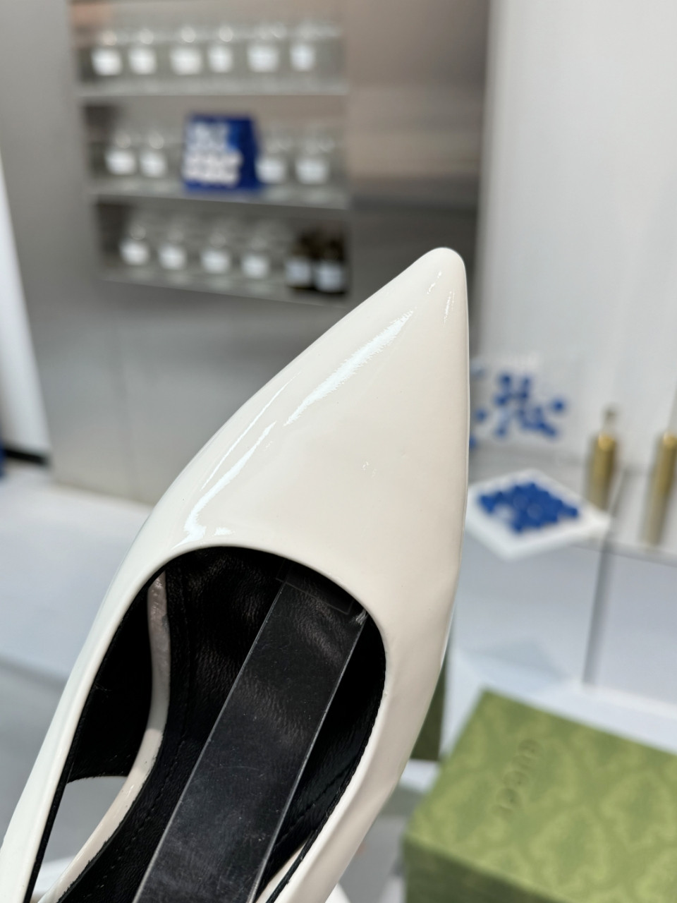 G*u*i signoria slingback pump mid-heel shoes