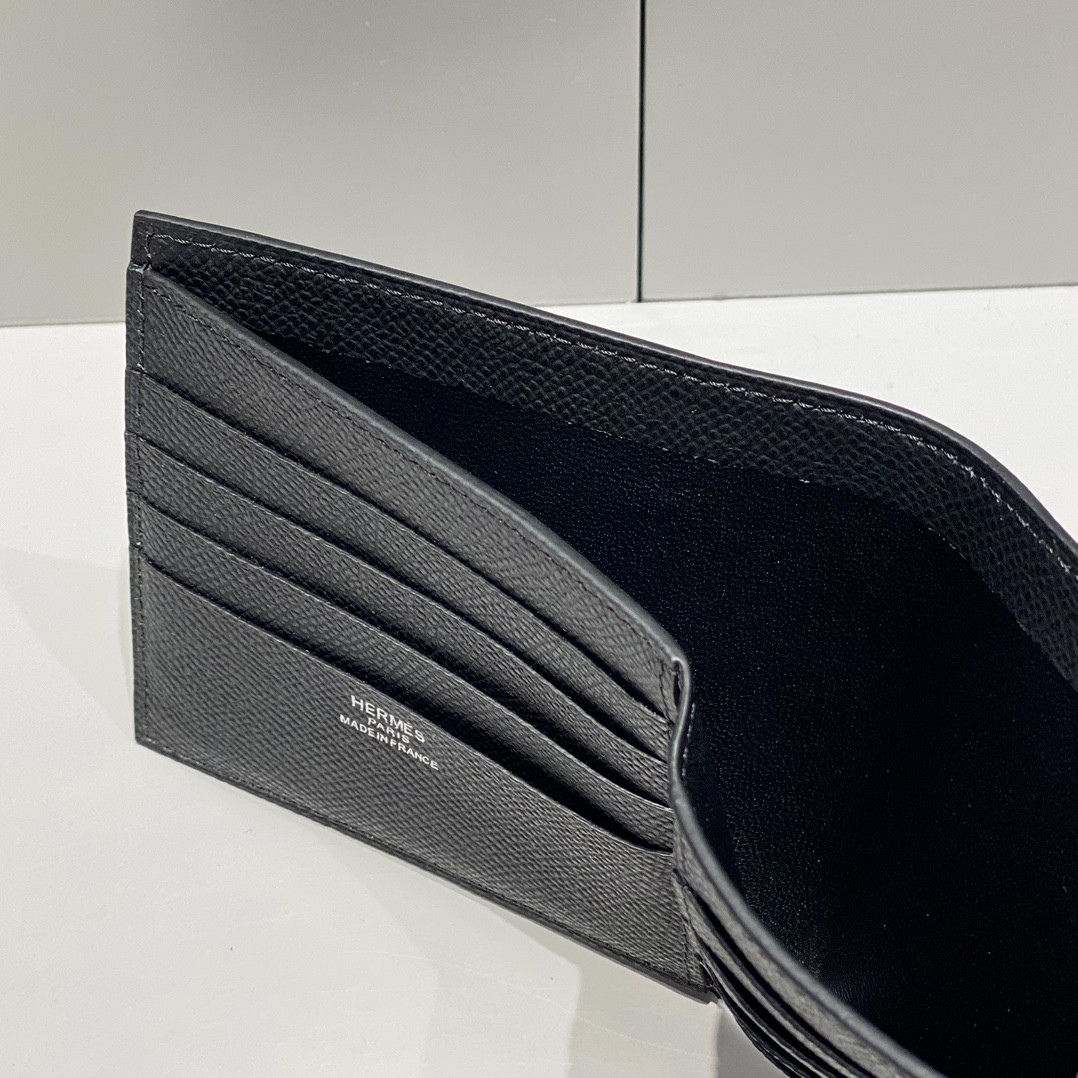 H**me5 poker compact wallet