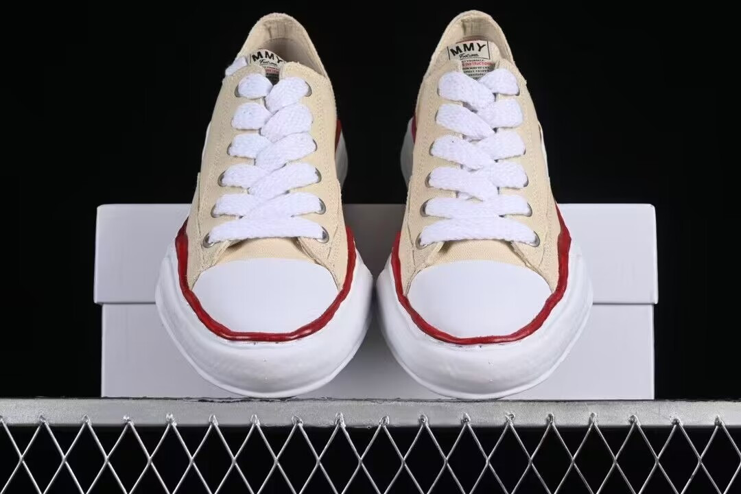 ua Ma*s*n mihara yasuhiro peterson low canvas natural