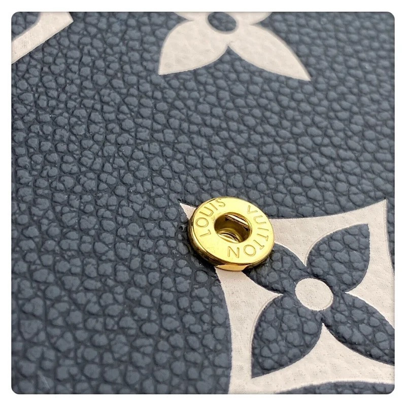 LV FELICIE POCHETTE M69977