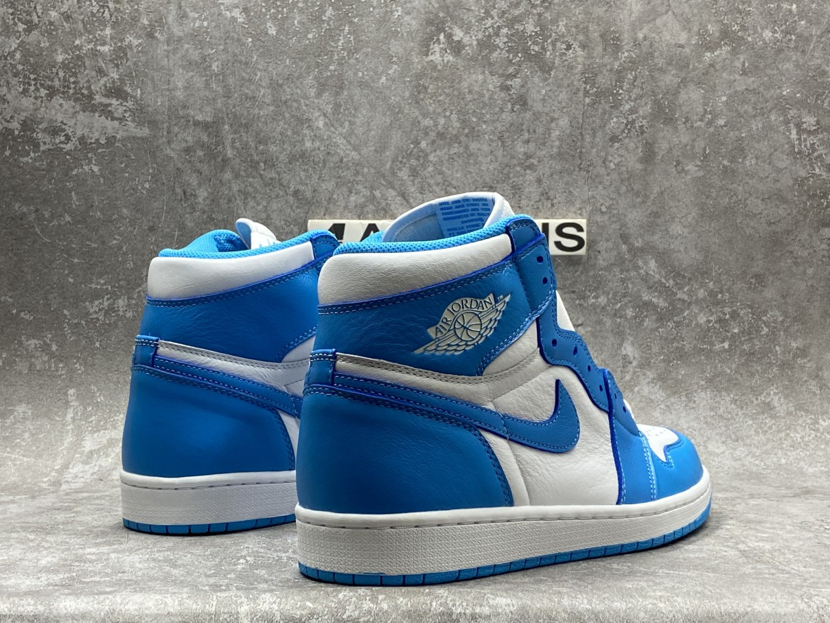 Air Jordan 1 Retro High UNC
