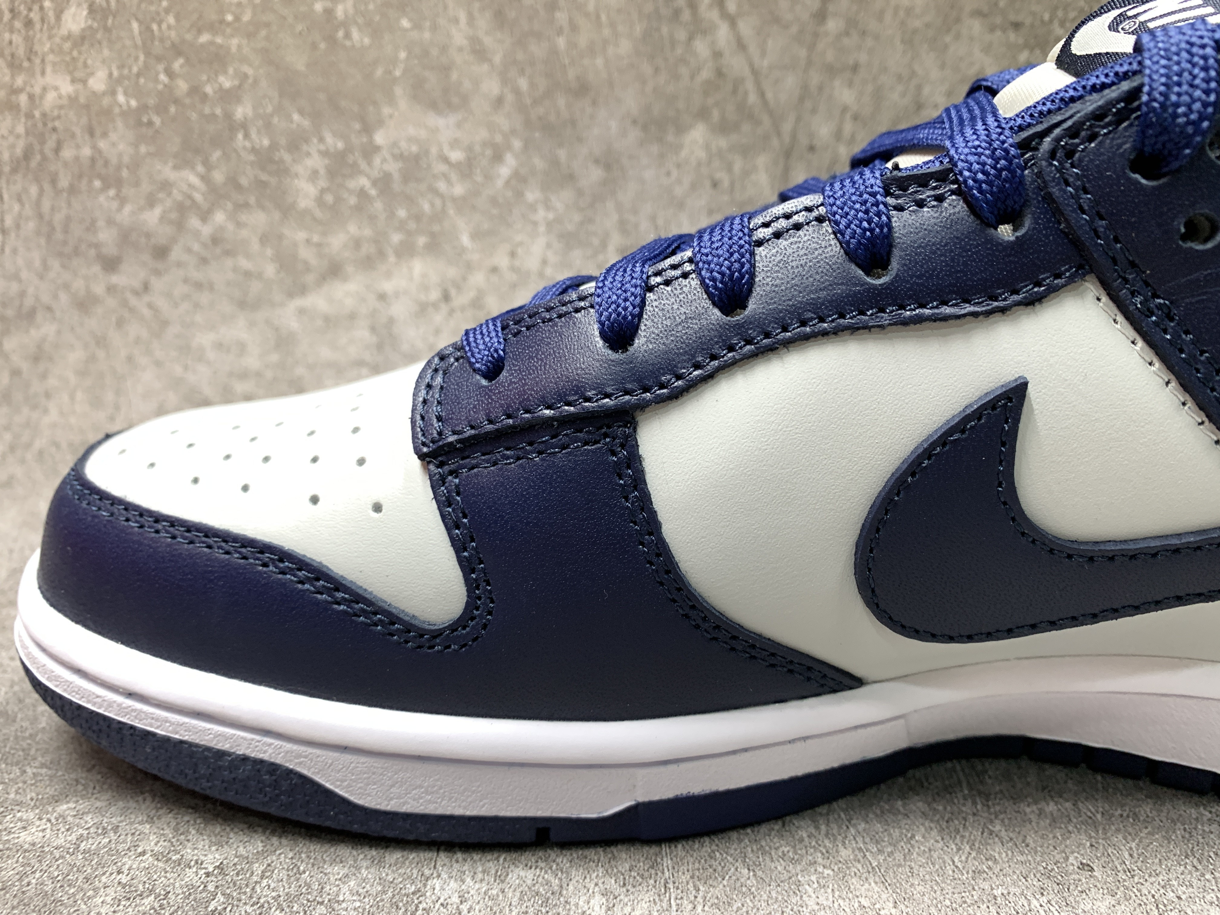 Nike Dunk Low Georgetown