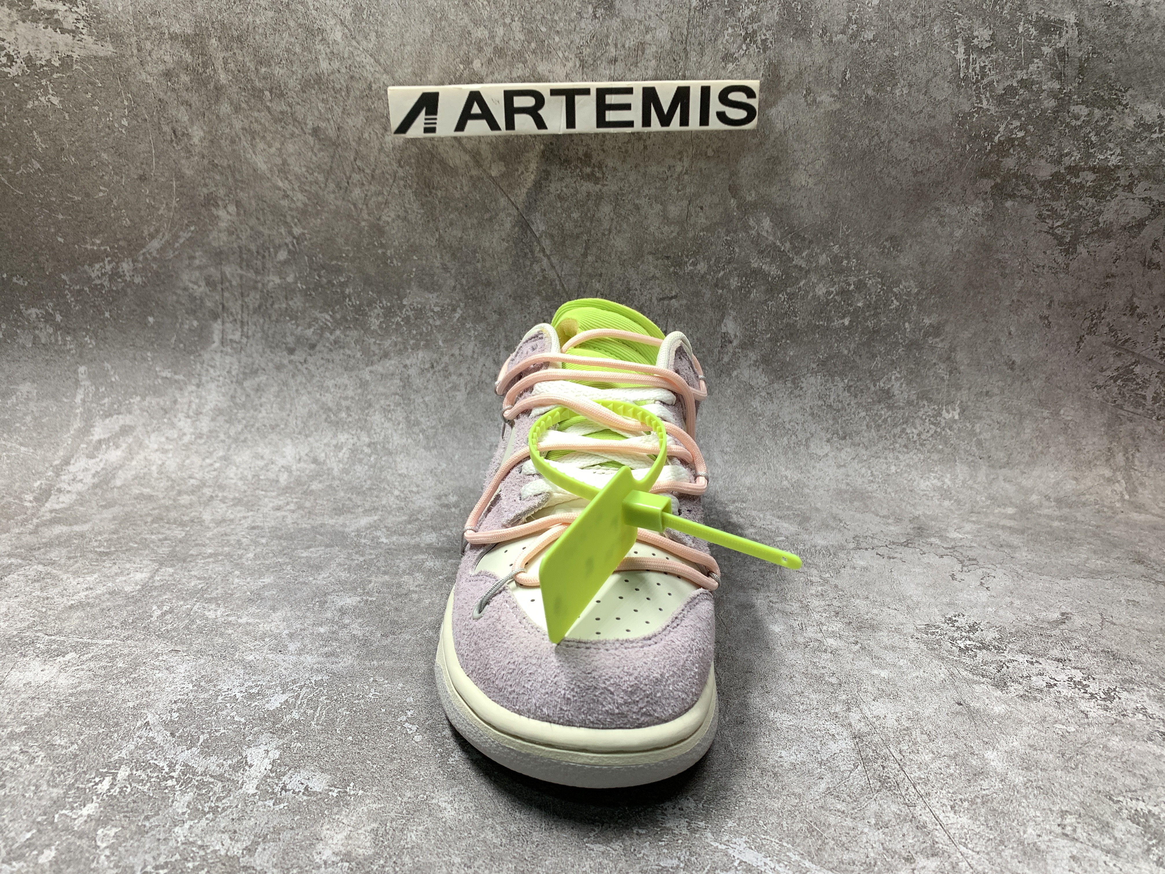 Off-White x Dunk Low