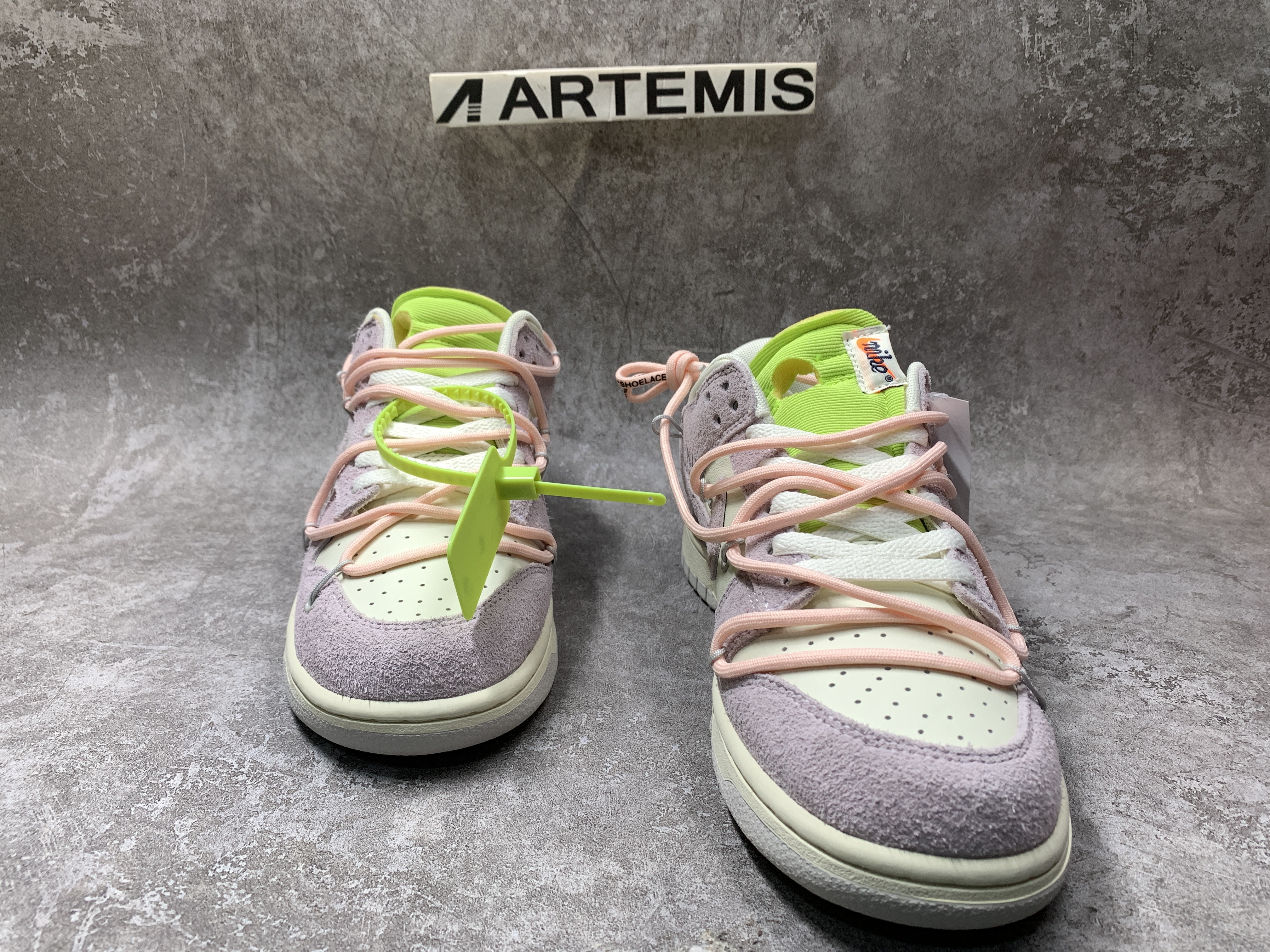 Off-White x Dunk Low