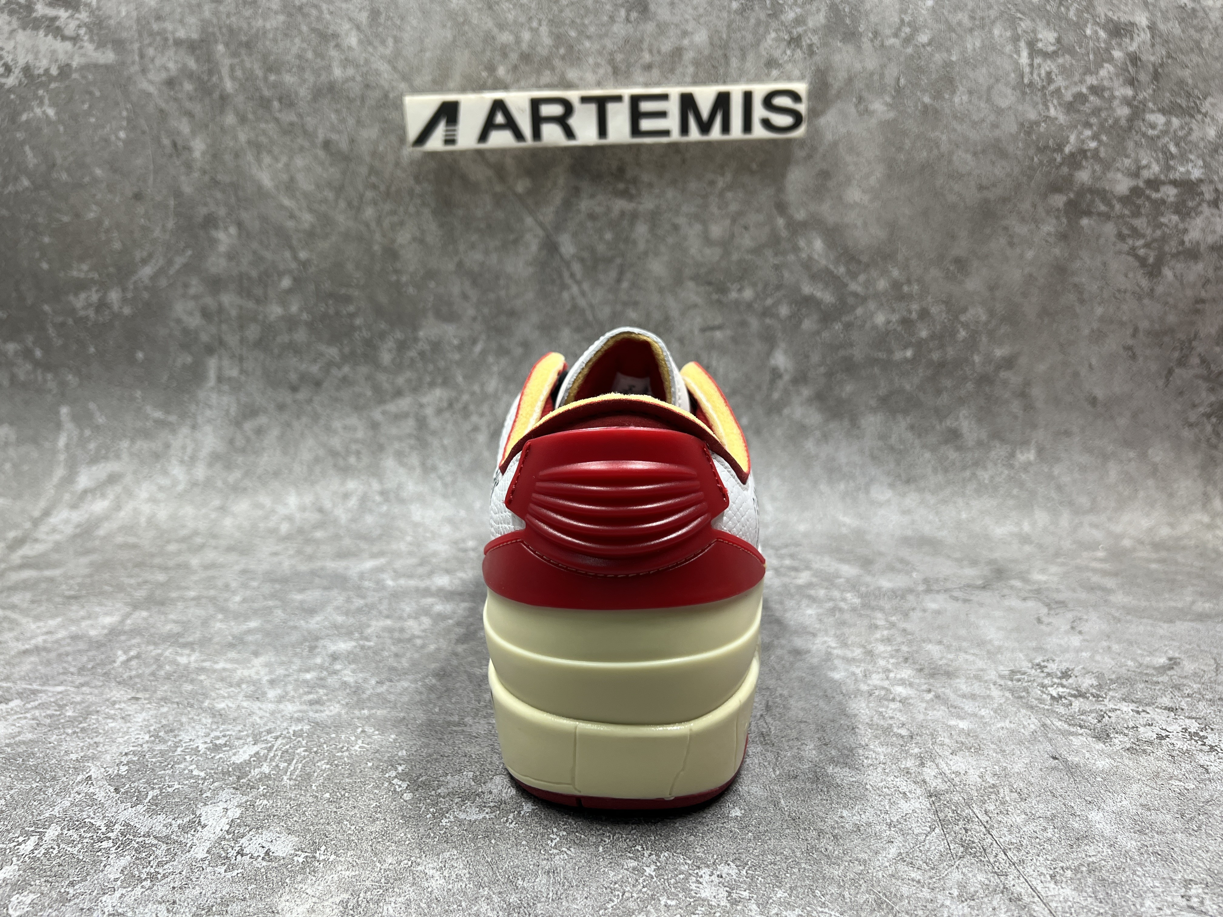 Air Jordan 2 Retro Low SP Off-White White Red