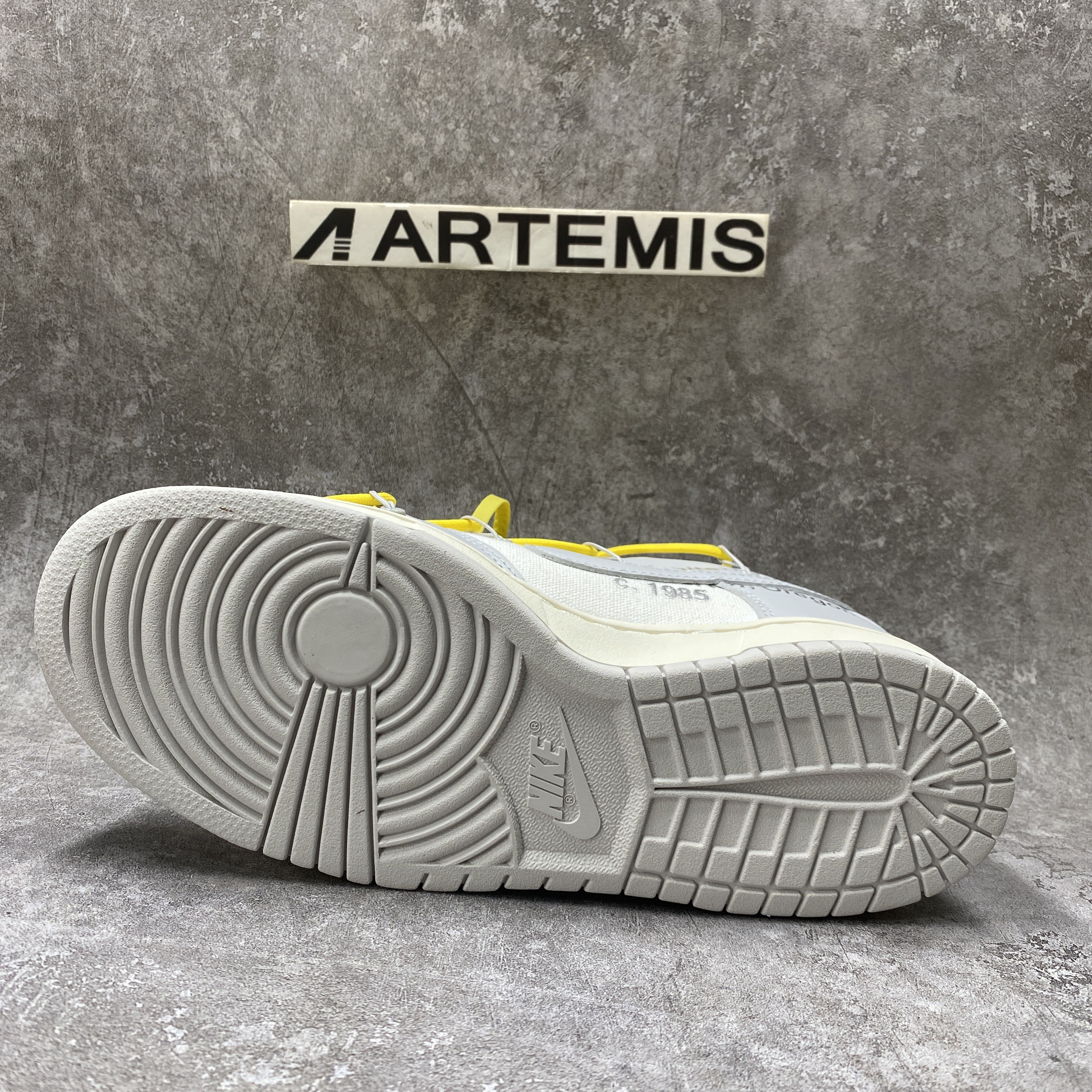 Nike Dunk Low Off-White Lot 29