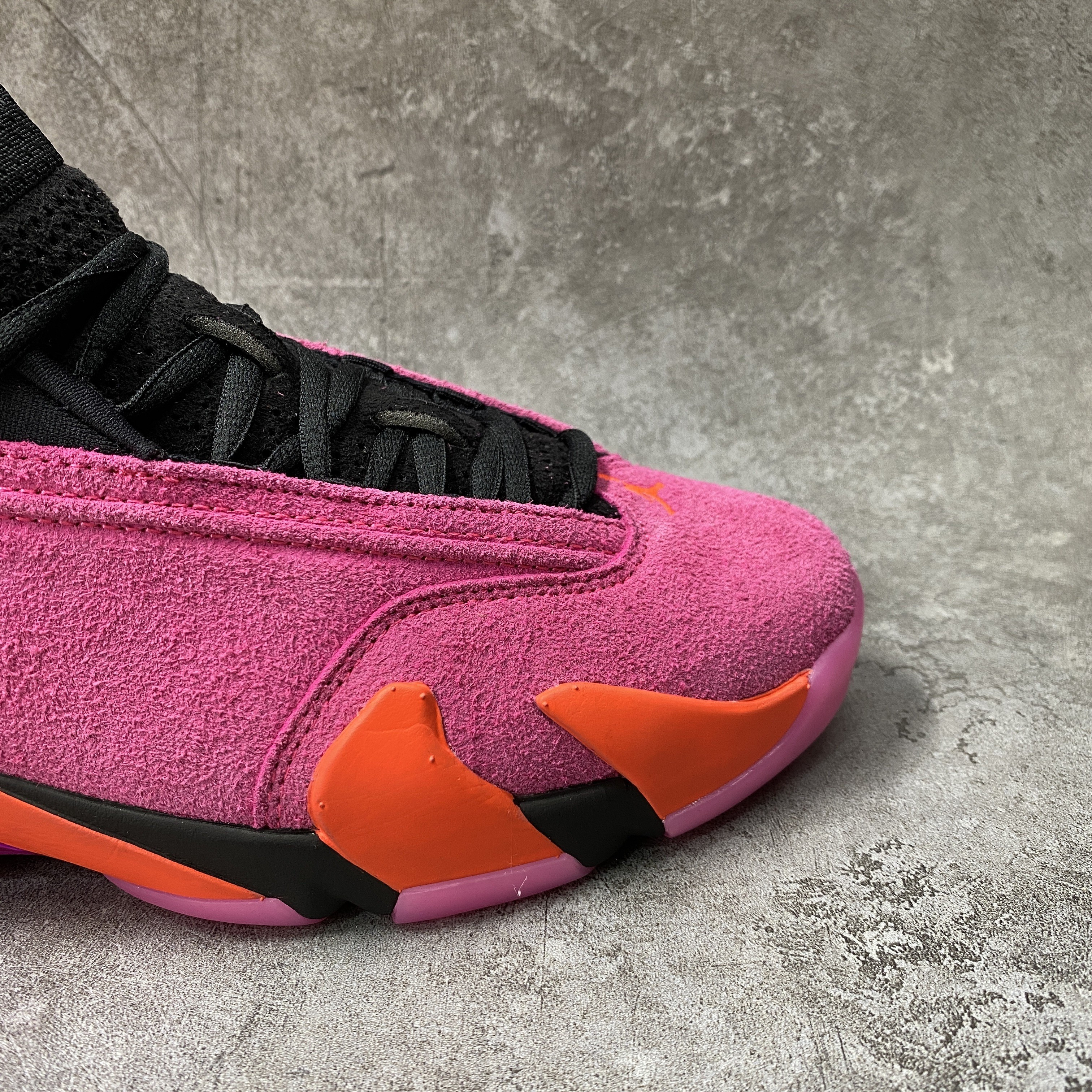 Air Jordan 14 Retro Low Shocking Pink