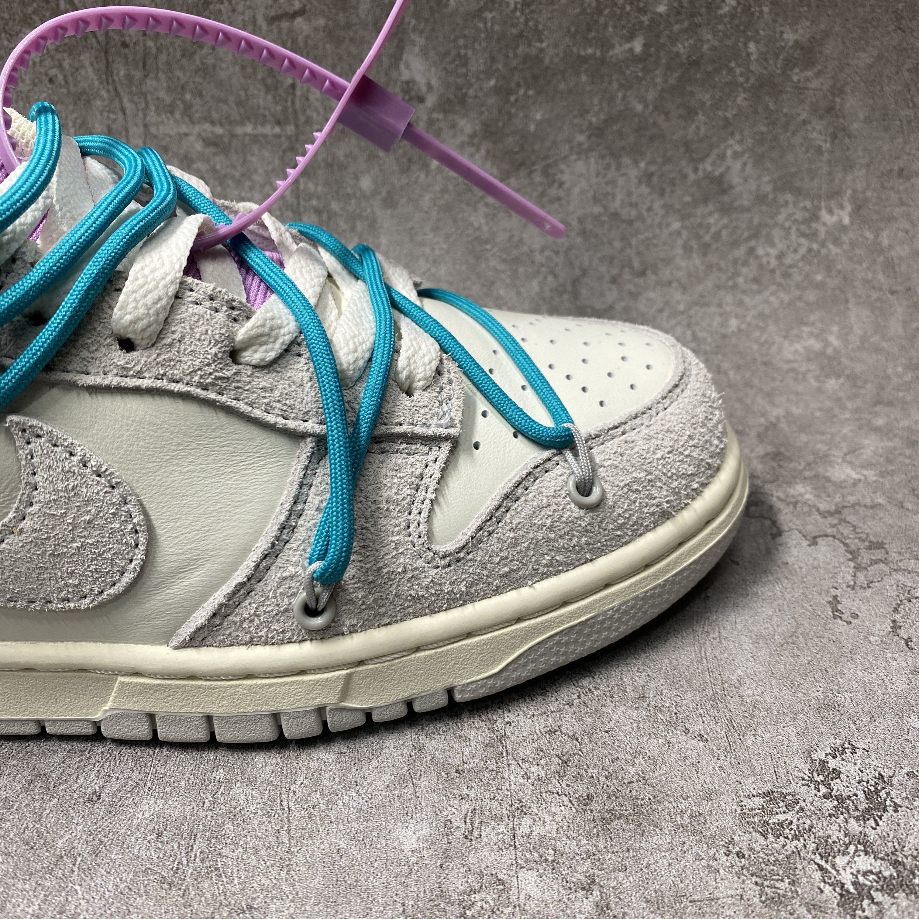 Nike Dunk Low Off-White Lot 36