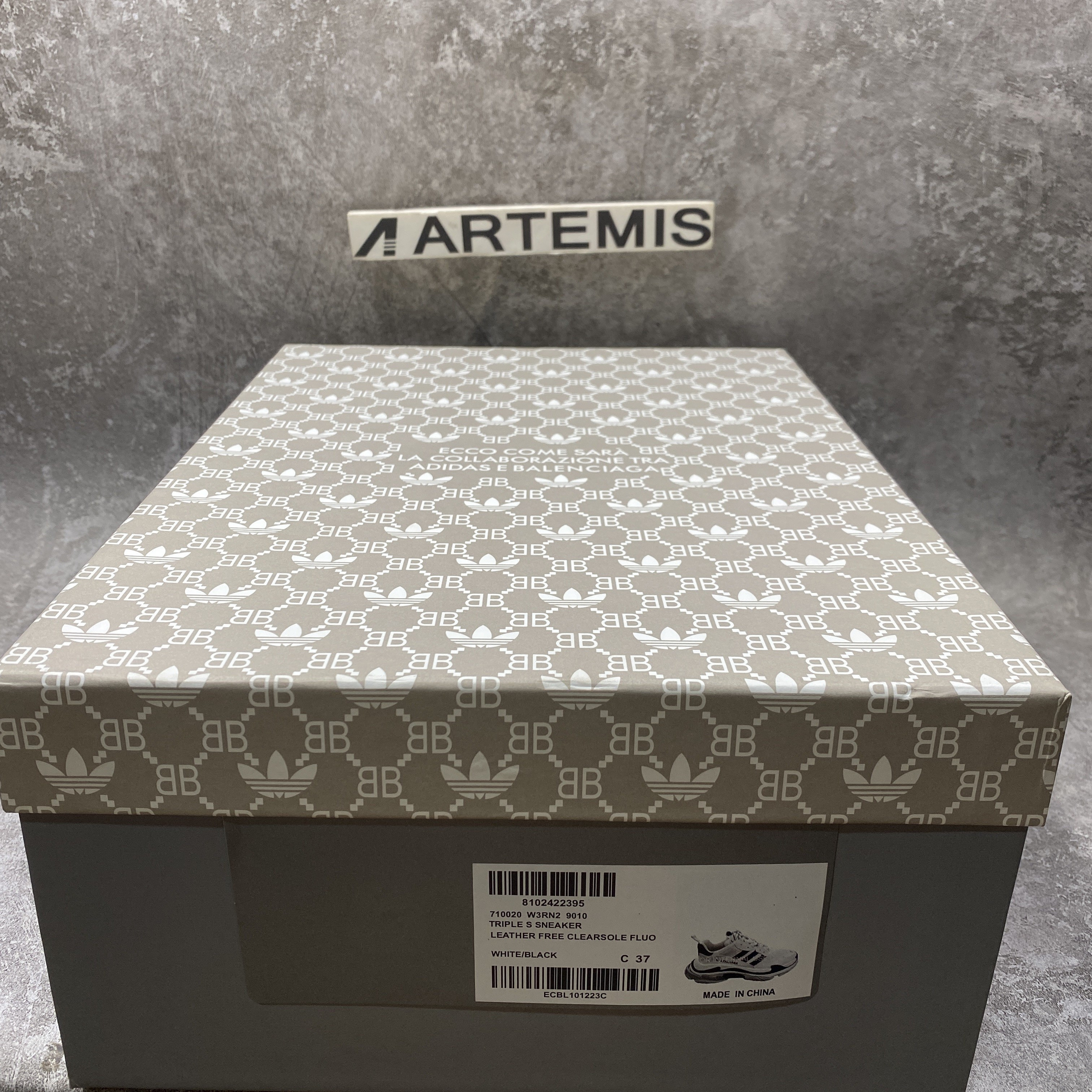 Ba*len*cia*ga triple s sneaker clearsole fluo black white