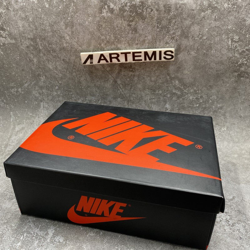 Air Jordan 1 High OG Newstalgia Chenille