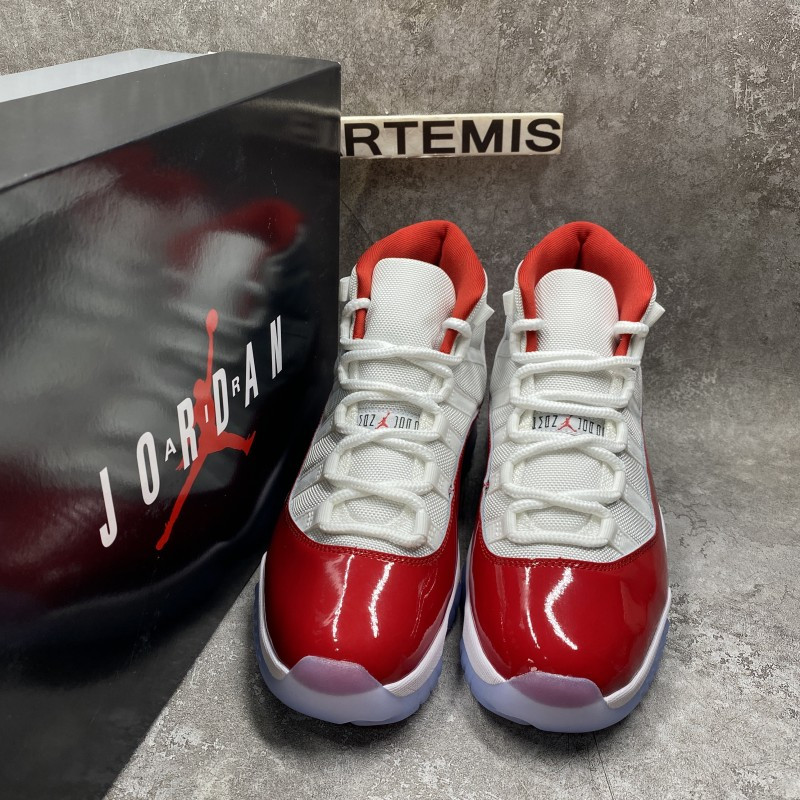 Air Jordan 11 Cherry (2022)