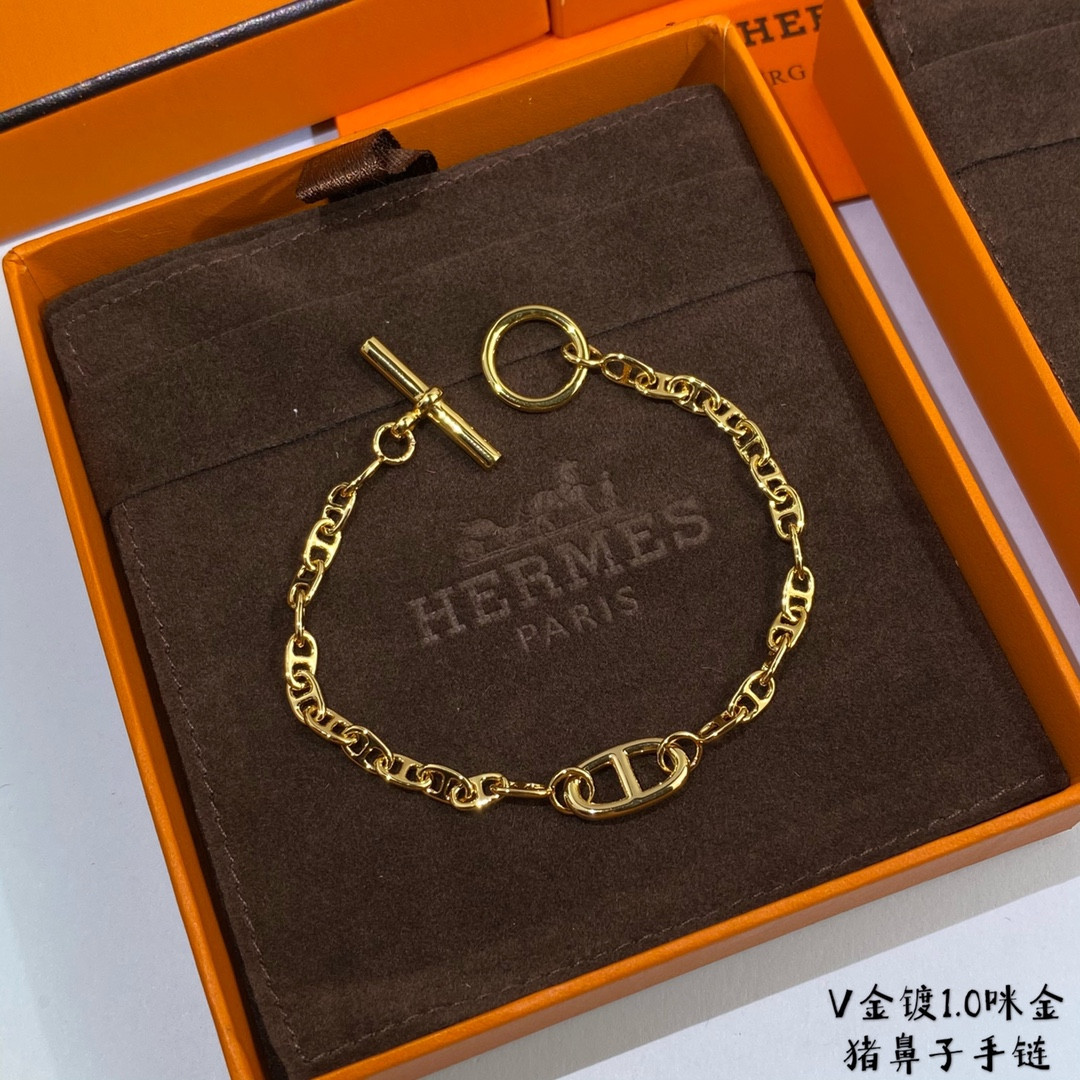 H**mes thick chain pig nose bracelet