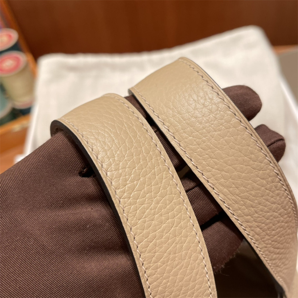 H**me5 picotin 18cm light brown without original box