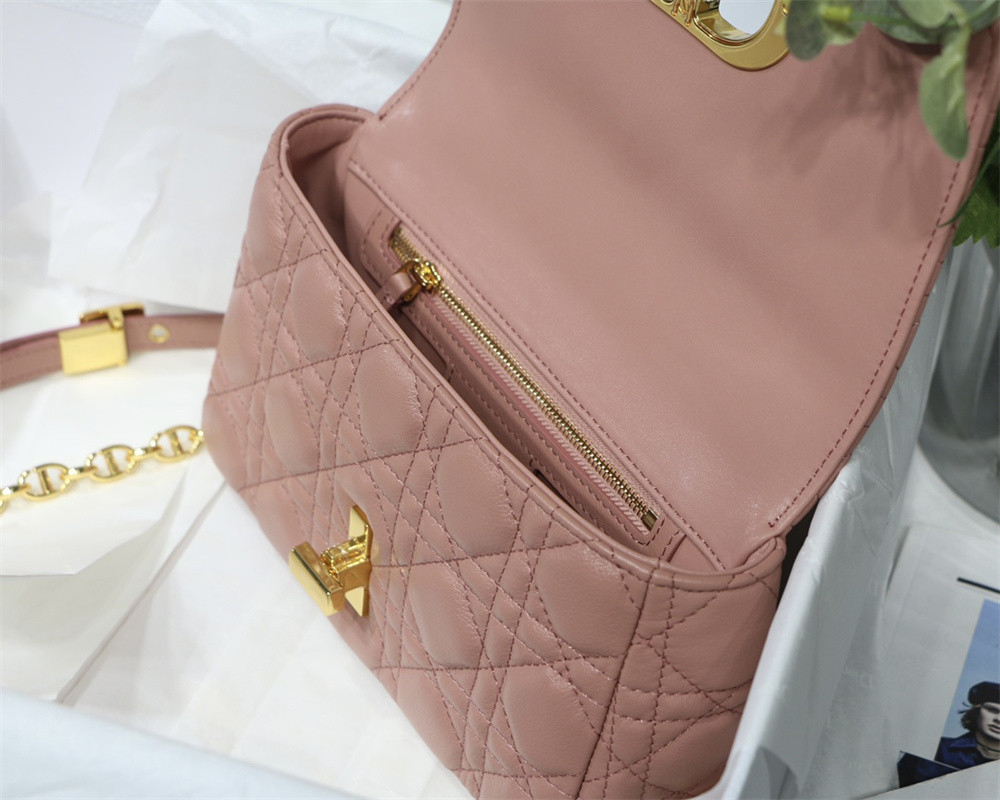 small d*or caro bag pink S*pple cannage calfskin with silver hardware 20 x 12 x 7 cm