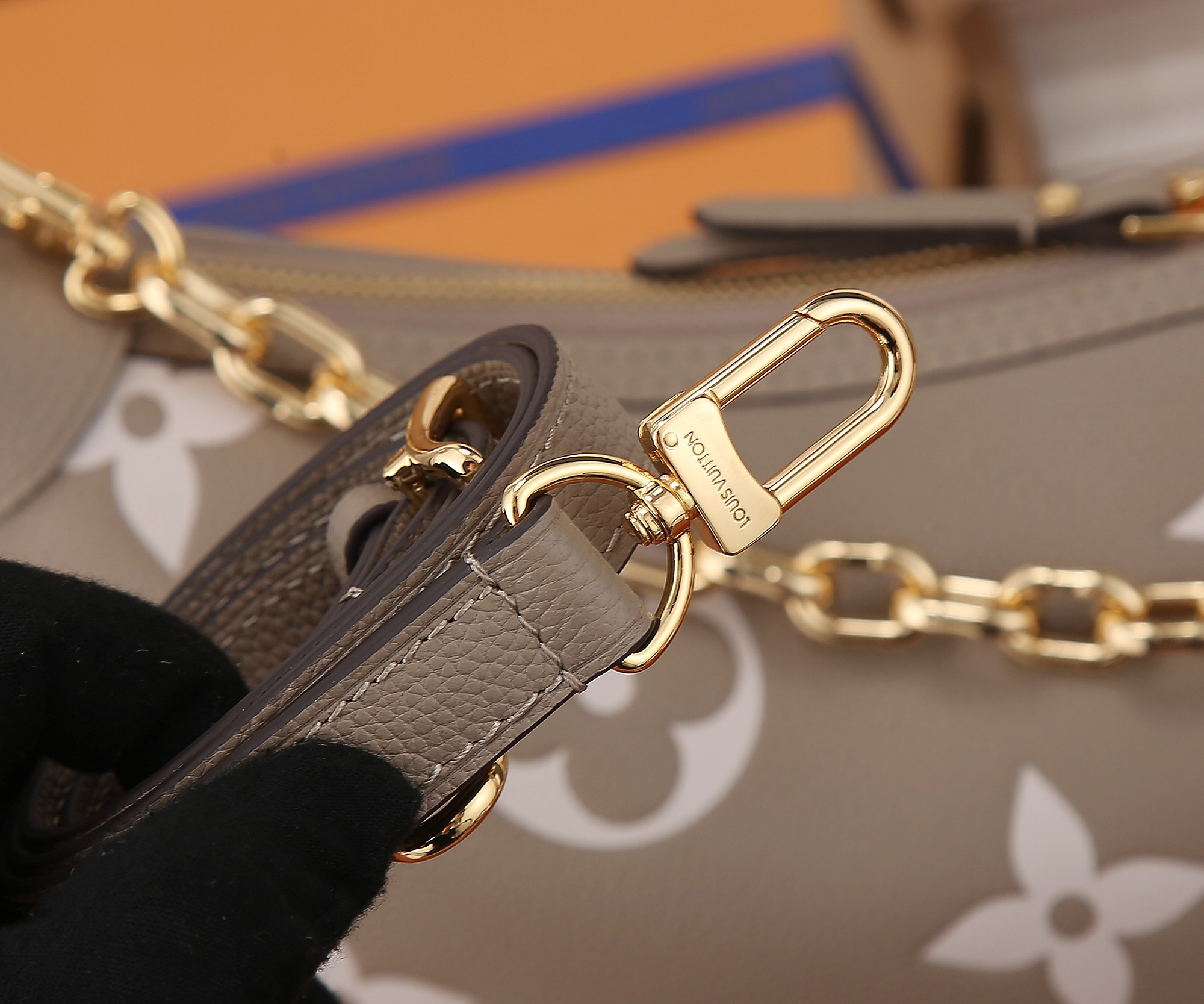 LV Loop Hobo M46738 15 x 10.2 x 3.9 inches