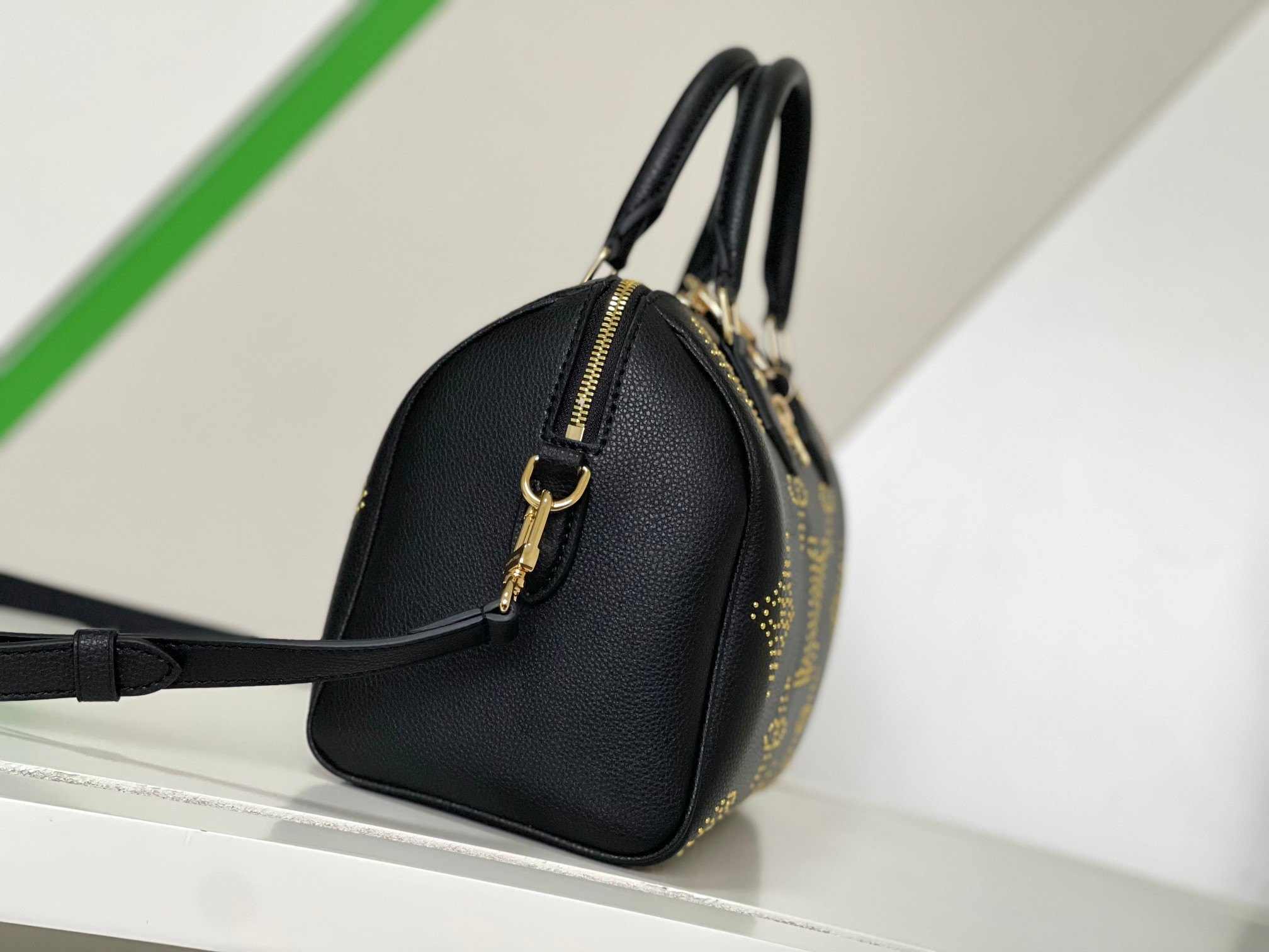 LV M46736 Speedy Bandoulière 25 9.8 x 7.5 x 5.9 inches