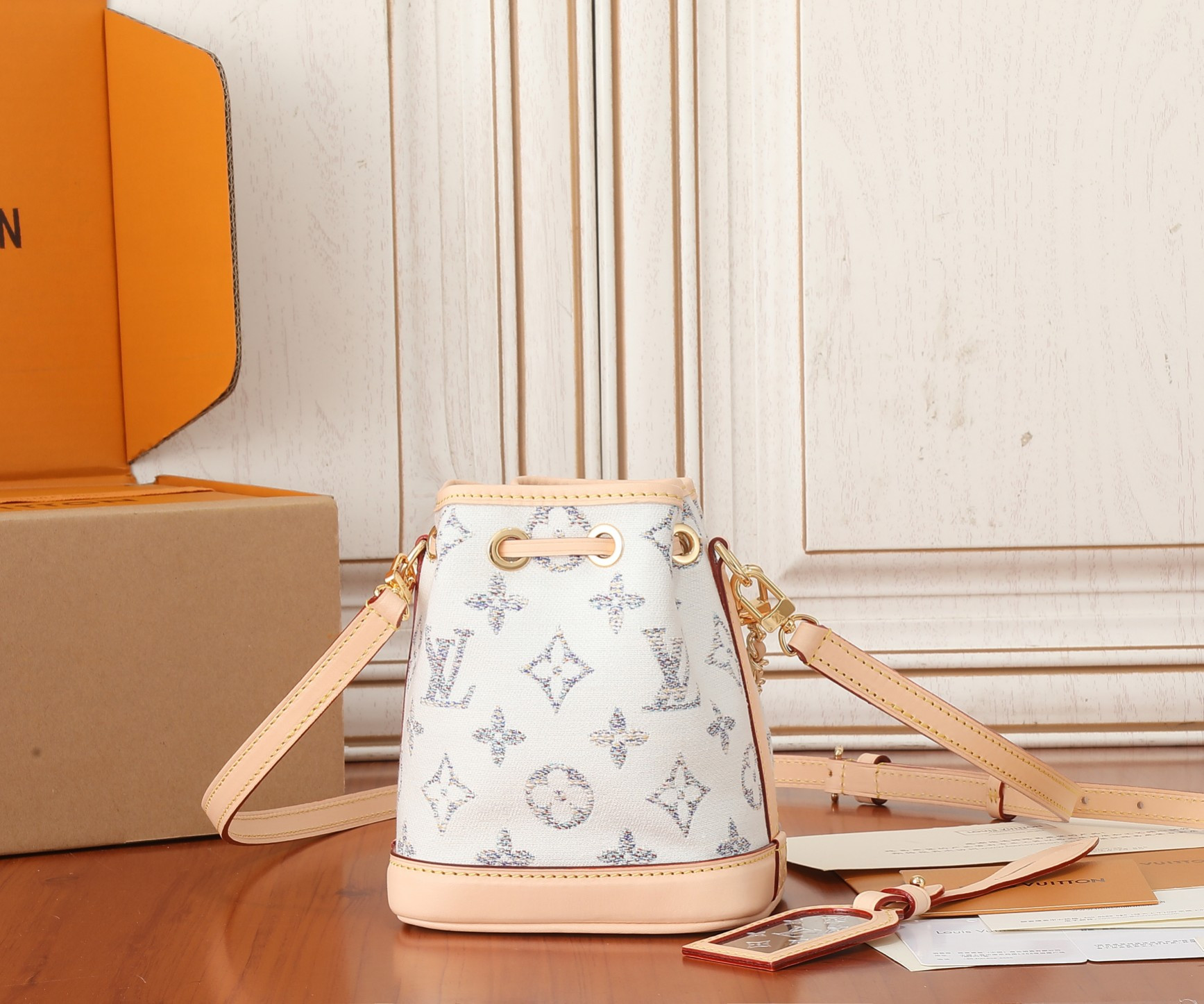 LV Nano Noé M83453 5.1 x 6.3 x 3.9 inches