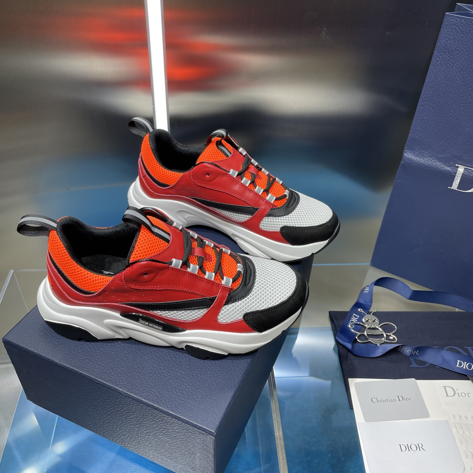 ua D*or b22 red sneaker