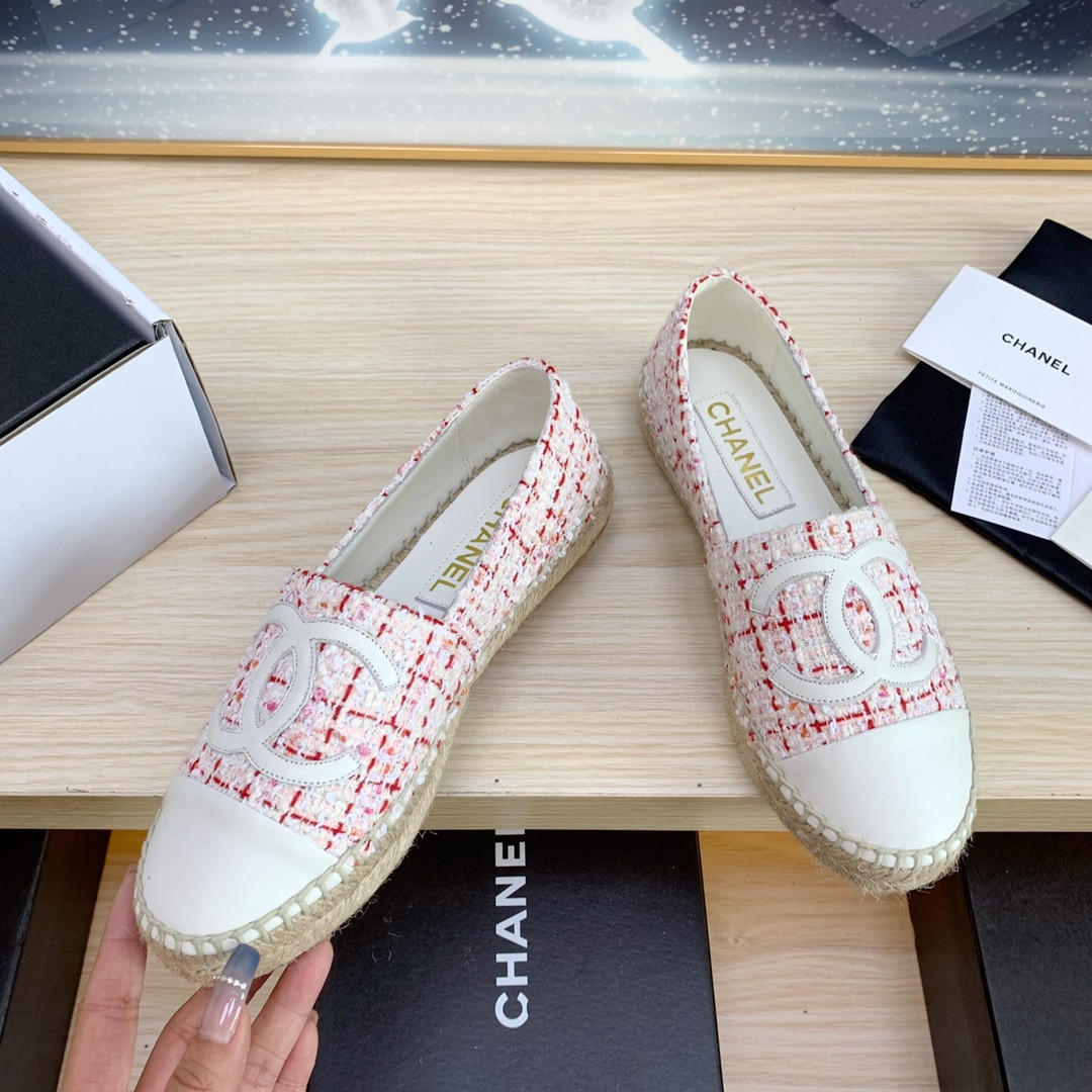 ua Ch*el espadrilles