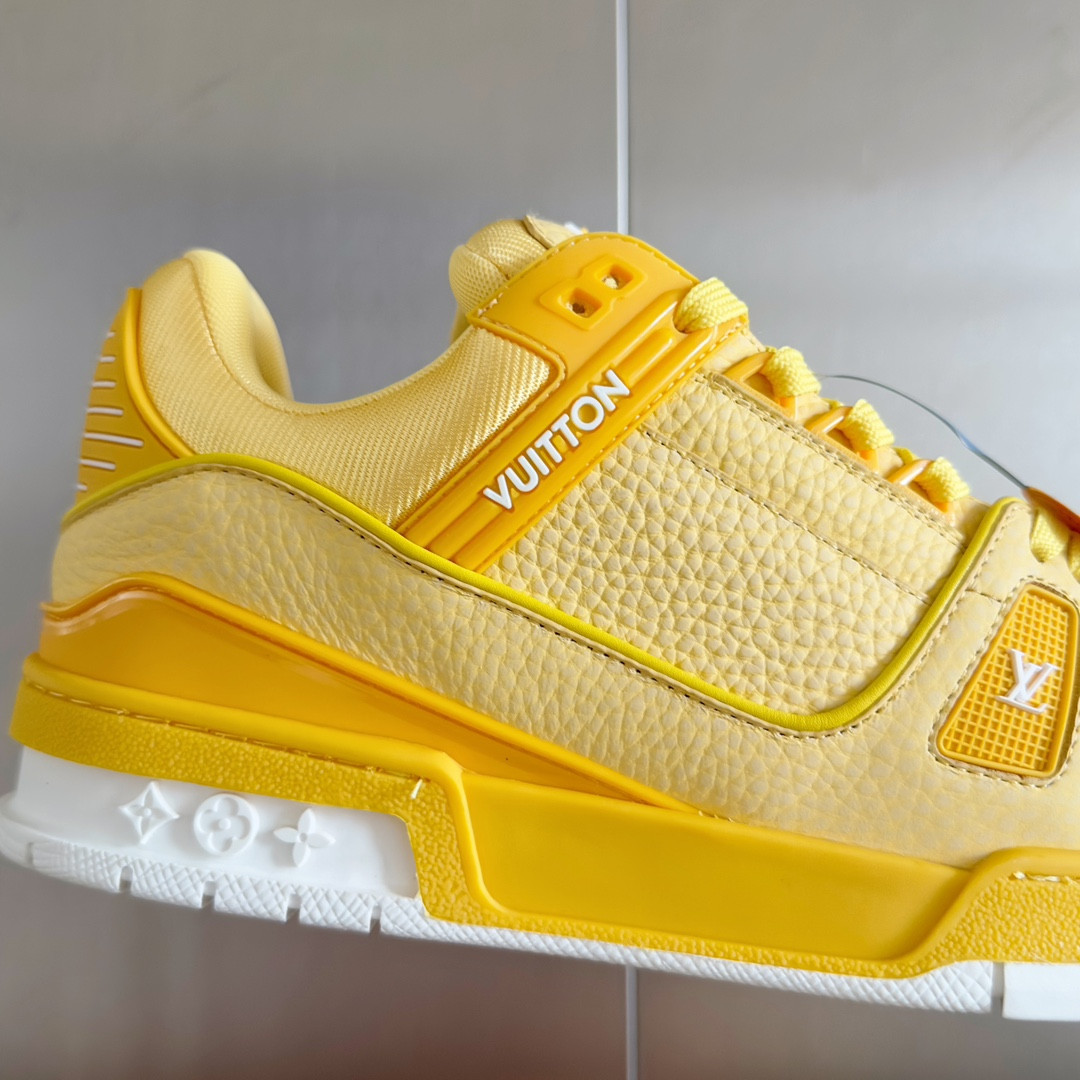 UA LV Trainer Sneaker