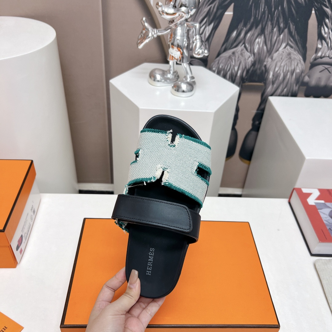 ua H**me5 chypre sandal