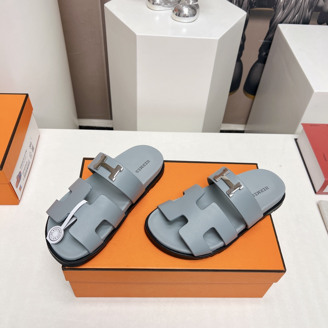 ua H**me5 chypre sandal