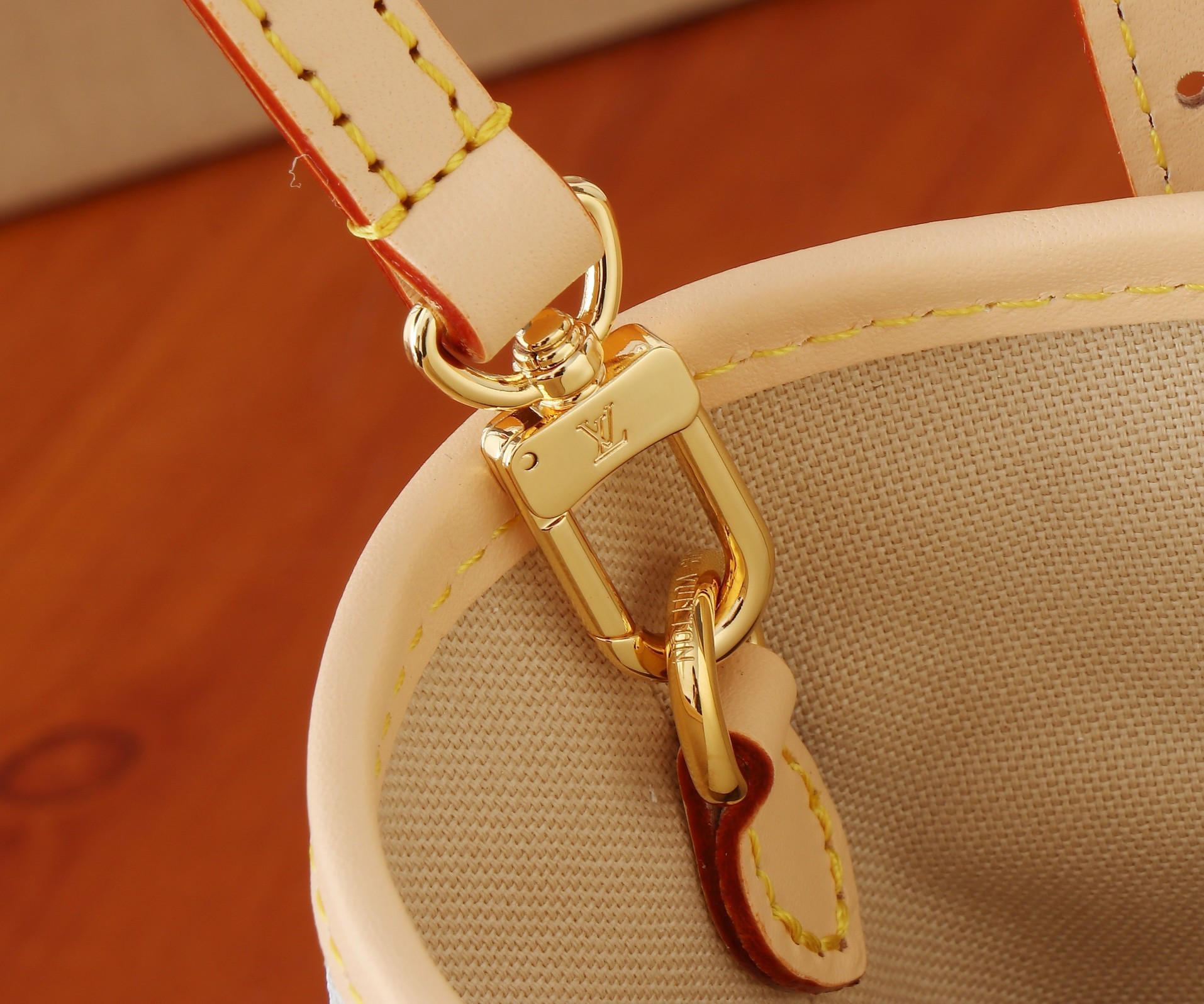 LV Match Nano Bucket M12317 13x17x9CM