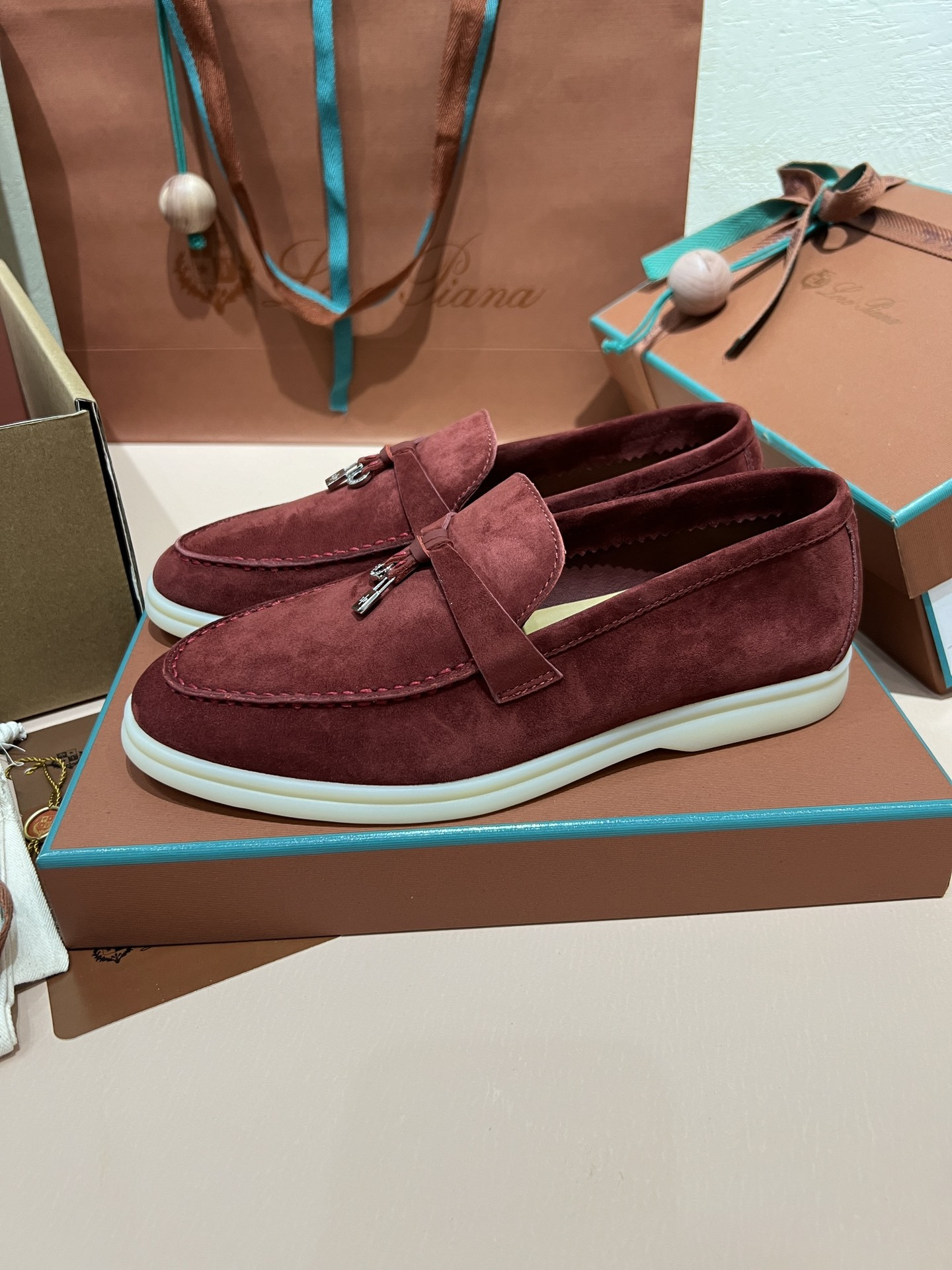 ua L**o p*ana summer charms walk loafers