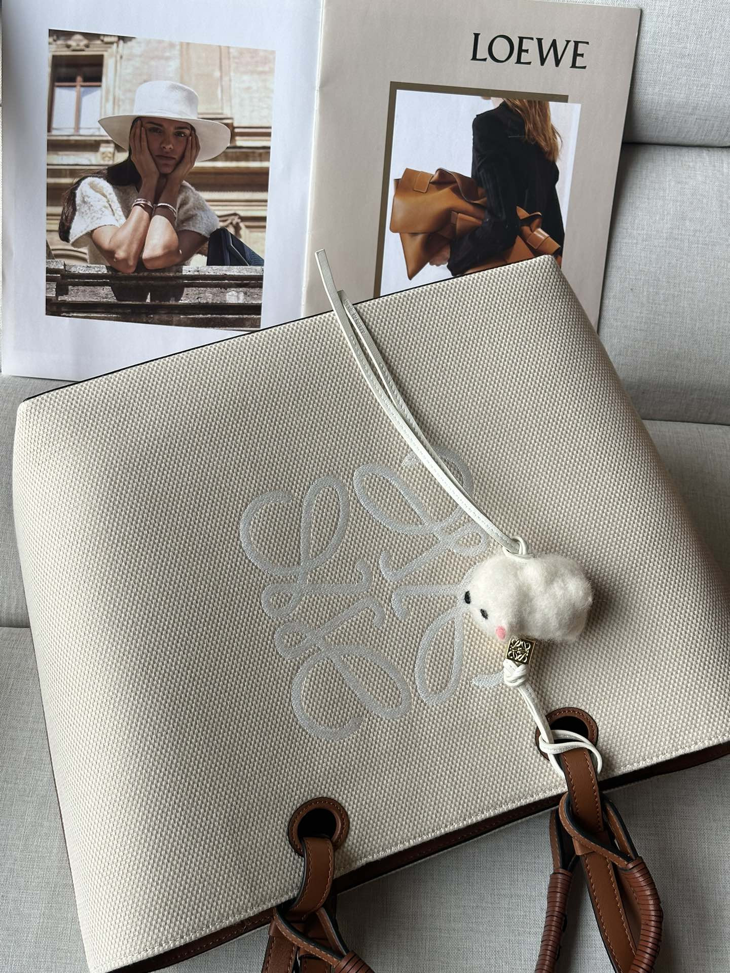 L0ew* anagram tote 32x18x12cm