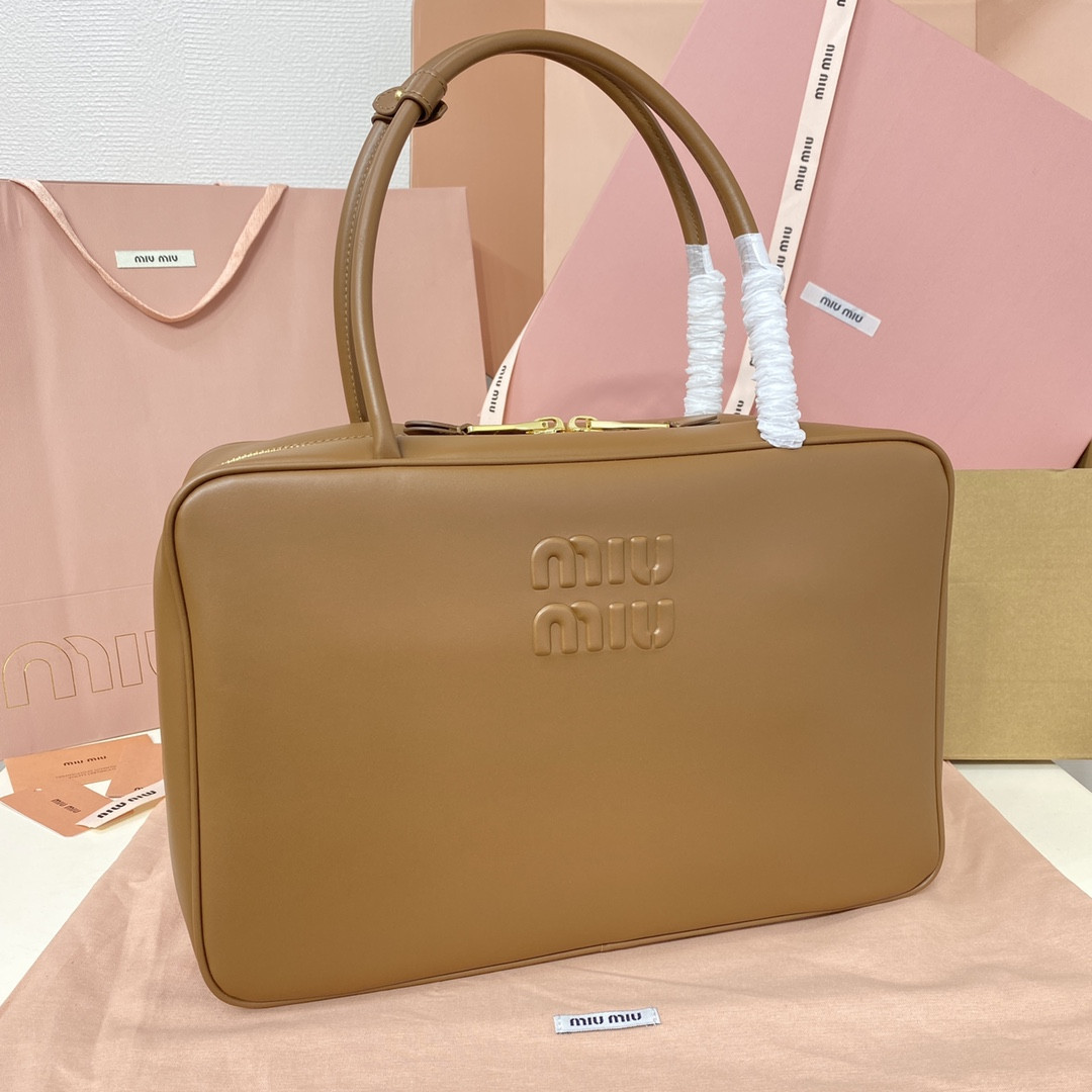 Miu Miu Leather Beau bag 23x34x10cm