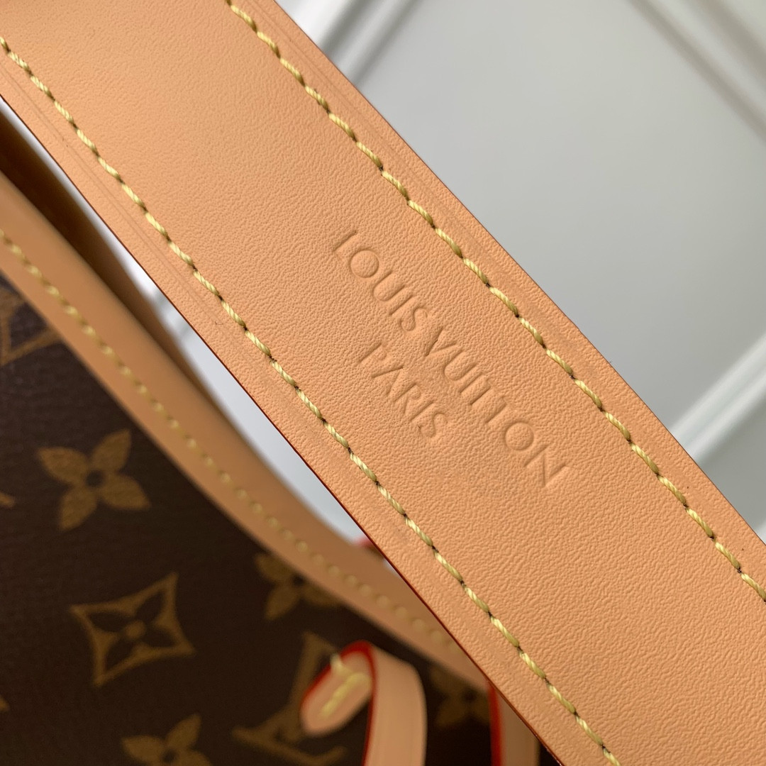 LV CarryAll BB M13014 26x17x10cm