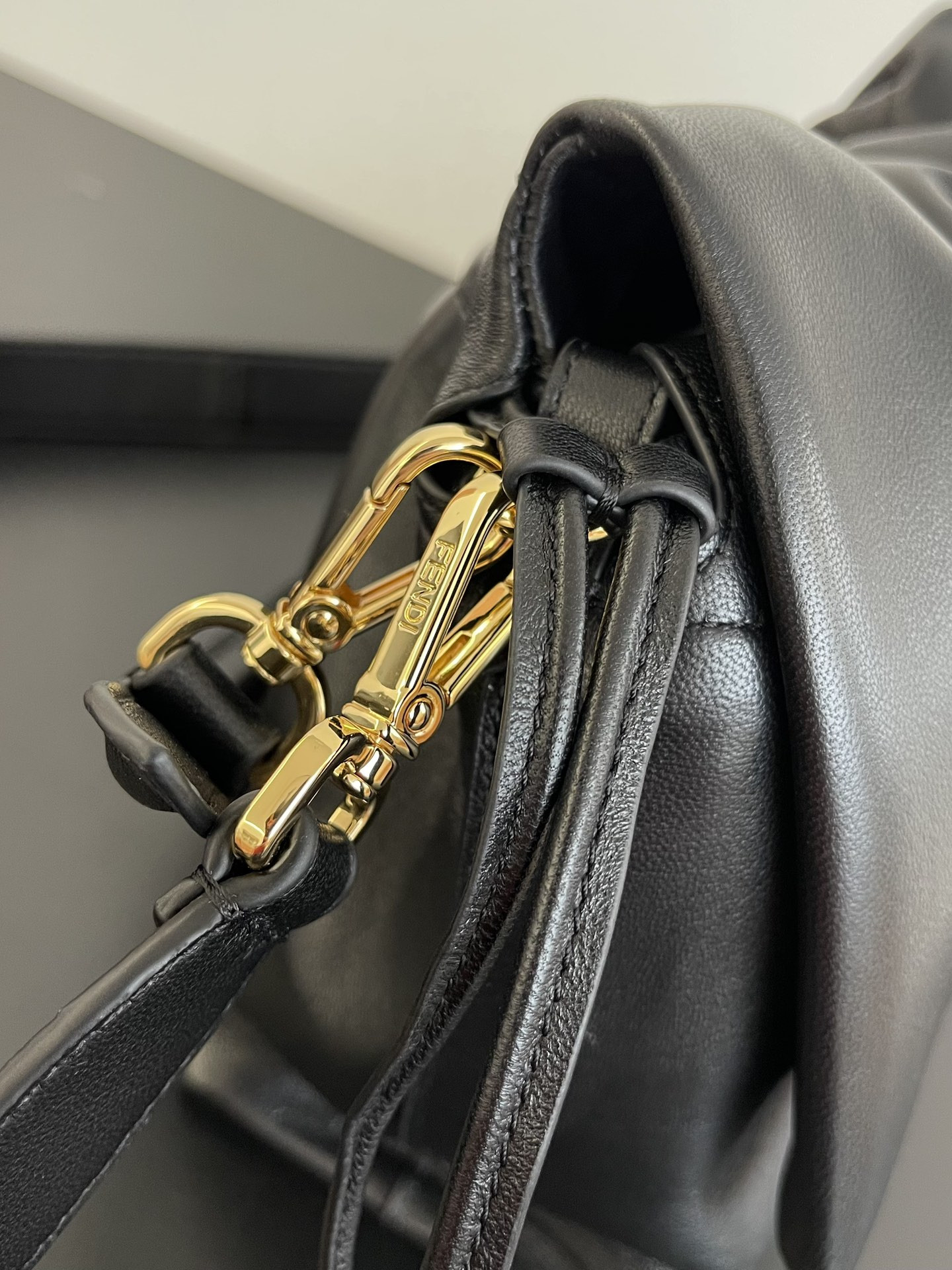 F**di mamma baguette medium 26.5x8.5x18cm