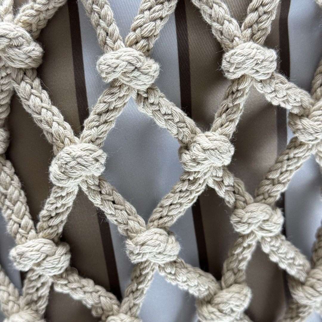 Pra*a noué medium cotton macramé bag 37x30cm