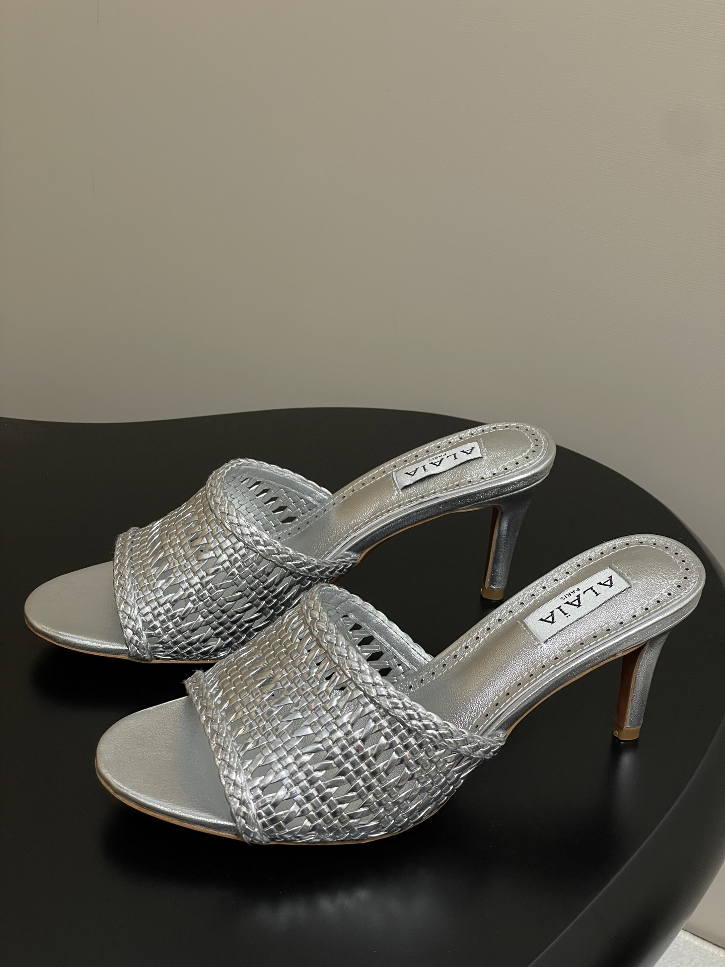 UA Alaia Heeled slippers 7cm Heel(Customized Size 7-10 days production time)