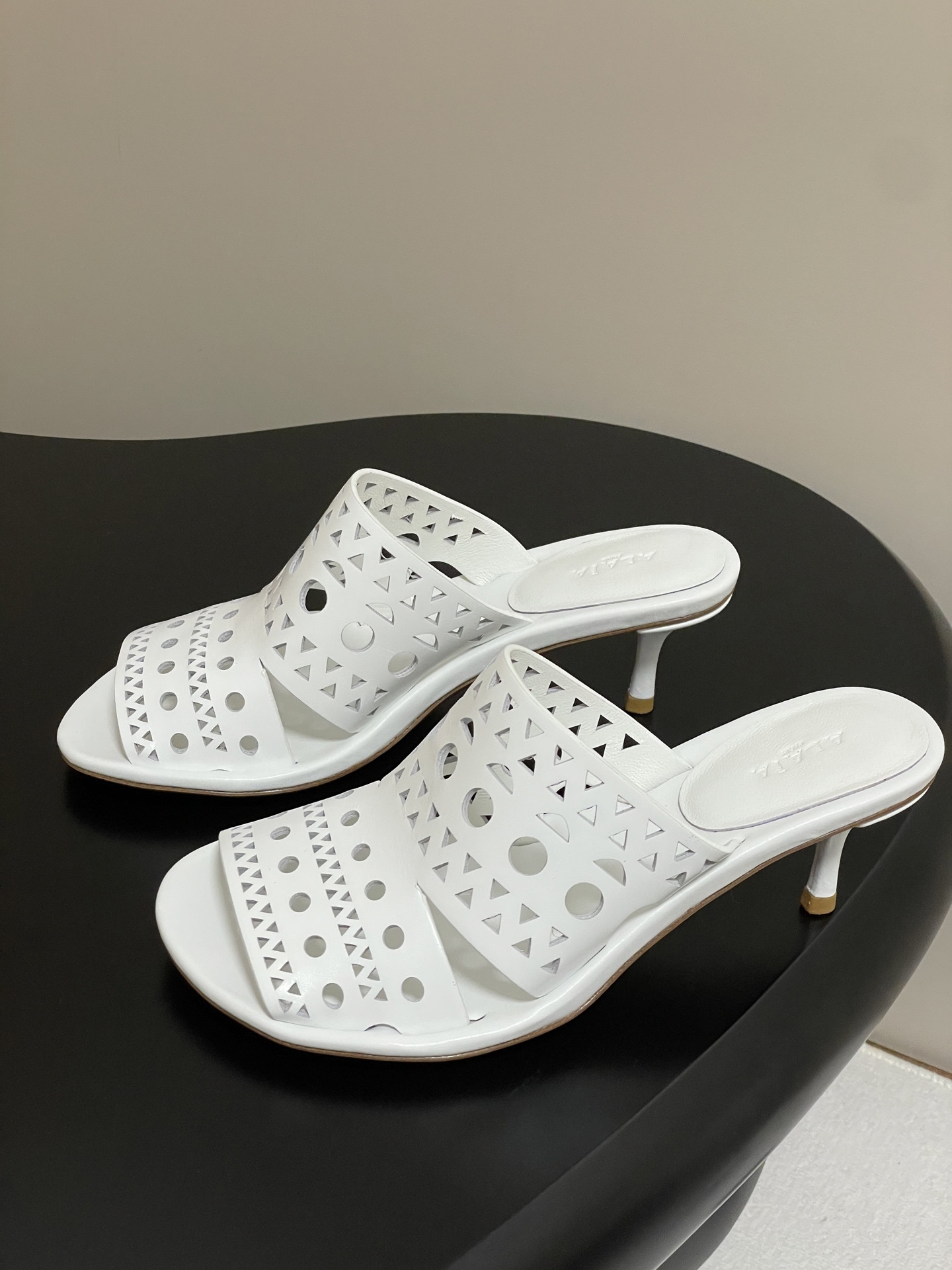 UA Alaia Heeled slippers 5.5cm Heel(Customized Size 7-10 days production time)