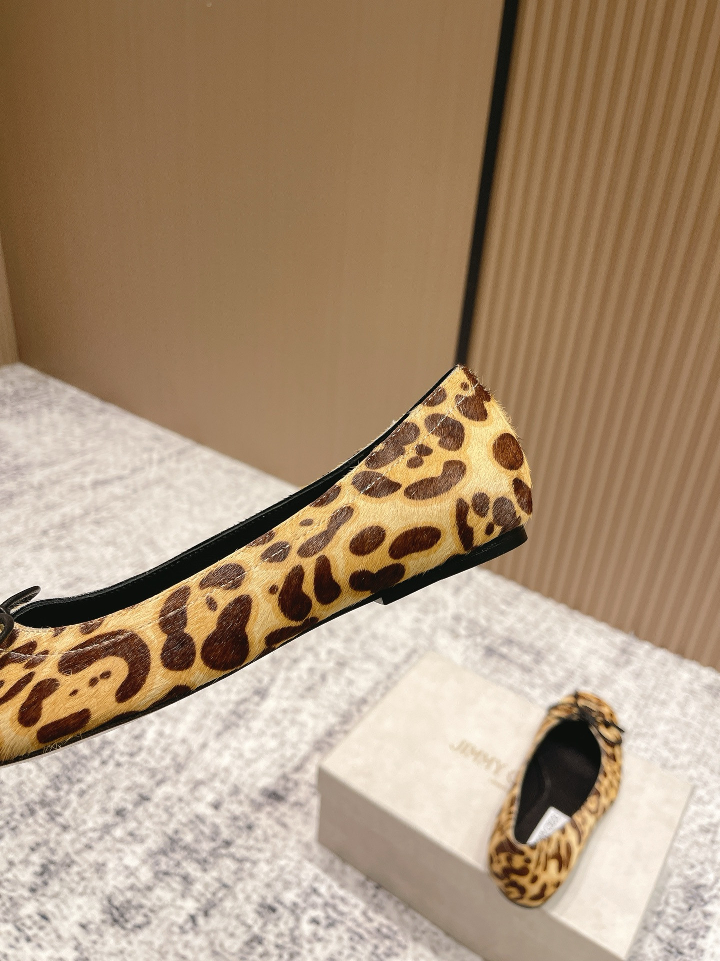 ua Ji*y Ch* scarlett ballerina flats