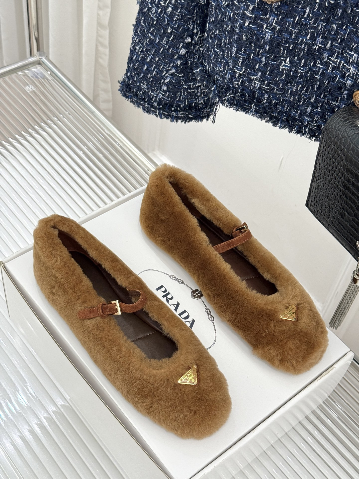 ua Pra*a shearling ballerinas